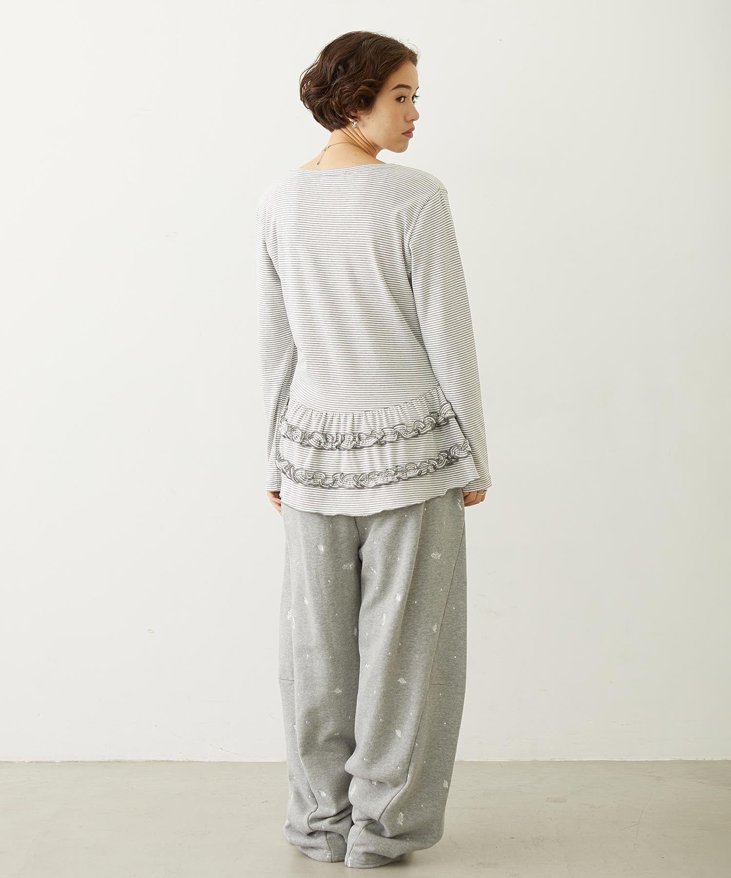 EMBROIDERED ROSE SWEAT WIDE PANTS