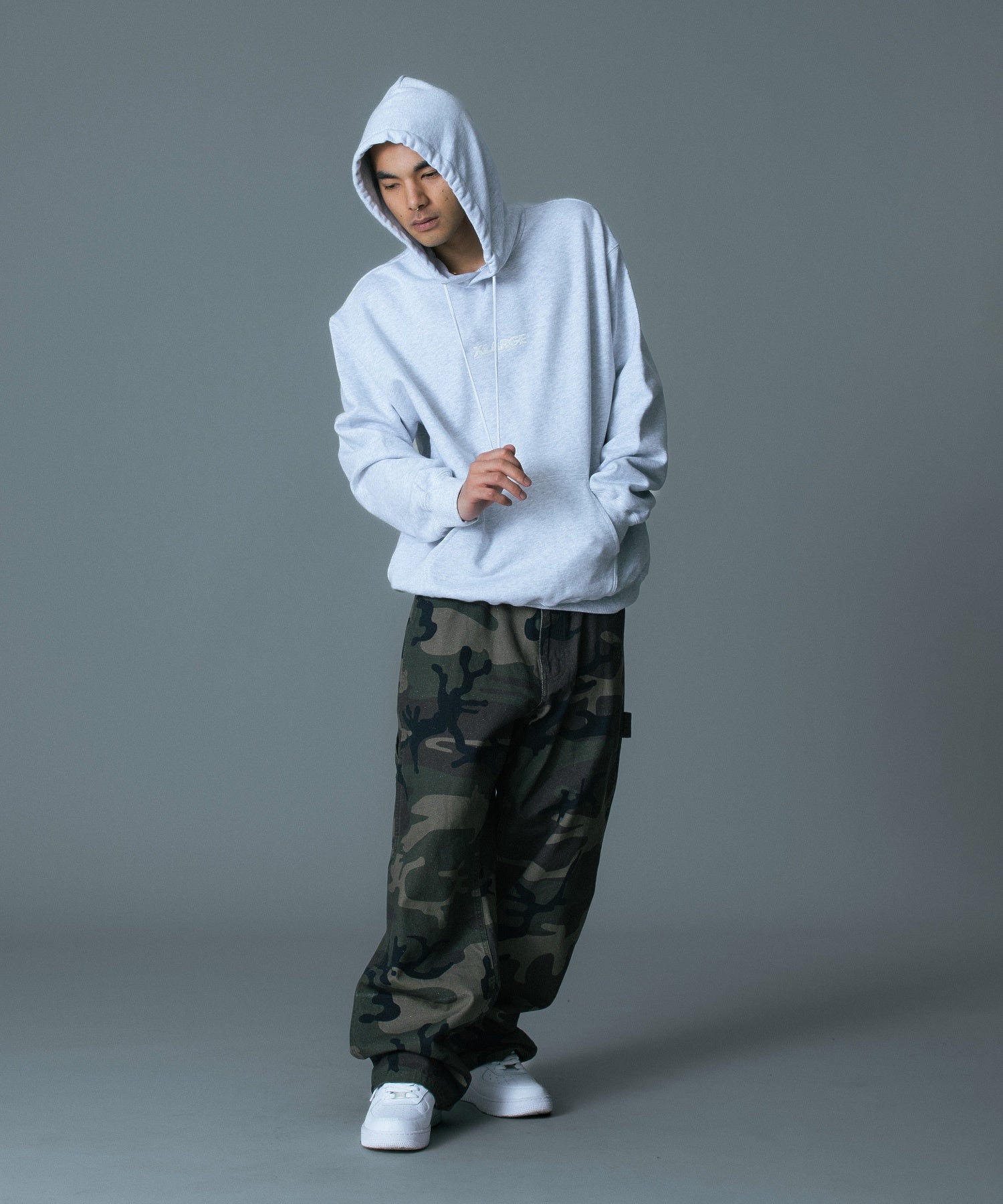 ROOM HOODED SWEATSHIRT