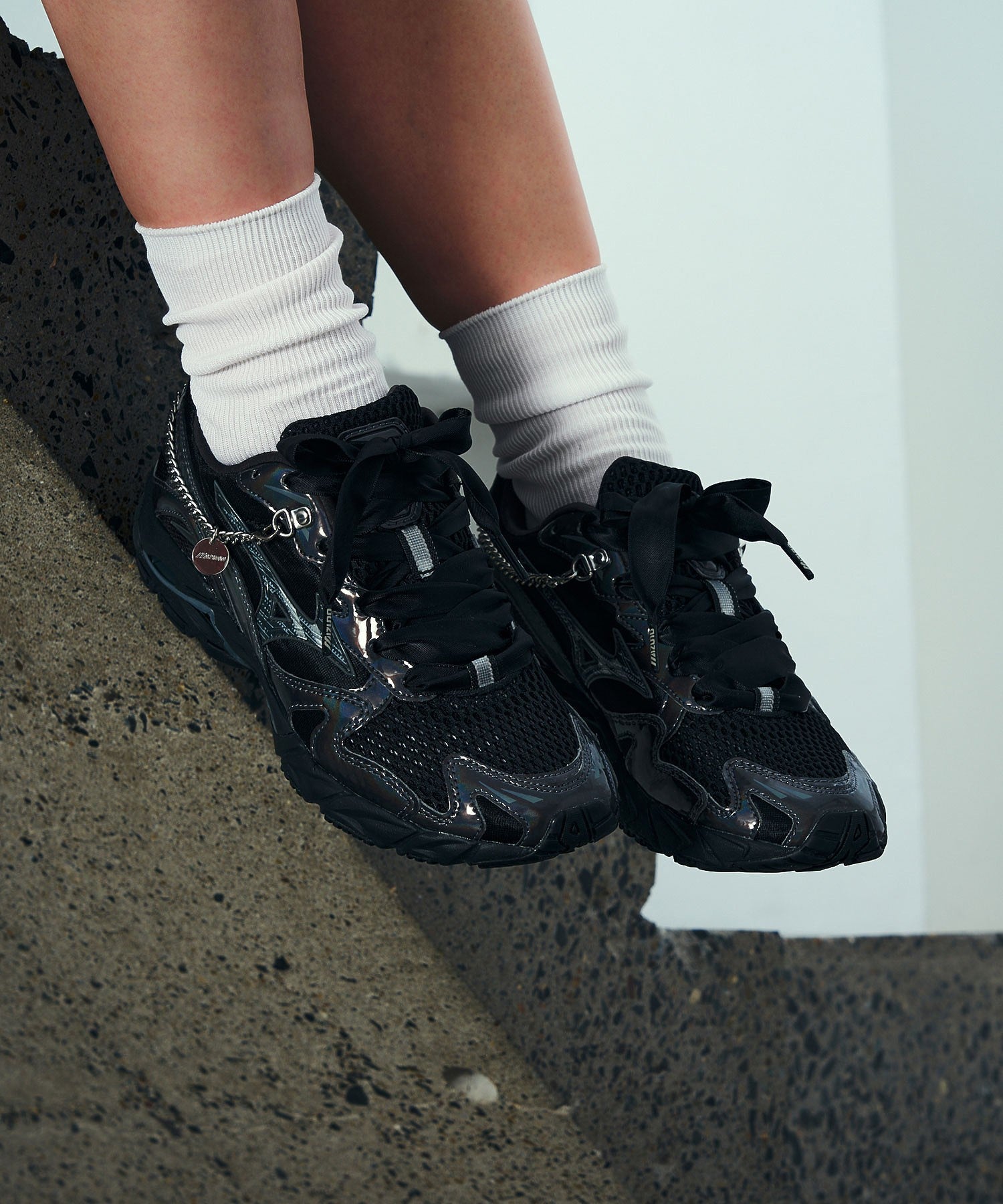 【ROSE BUD別注】MIZUNO/WAVE RIDER 10 "JEWEL"