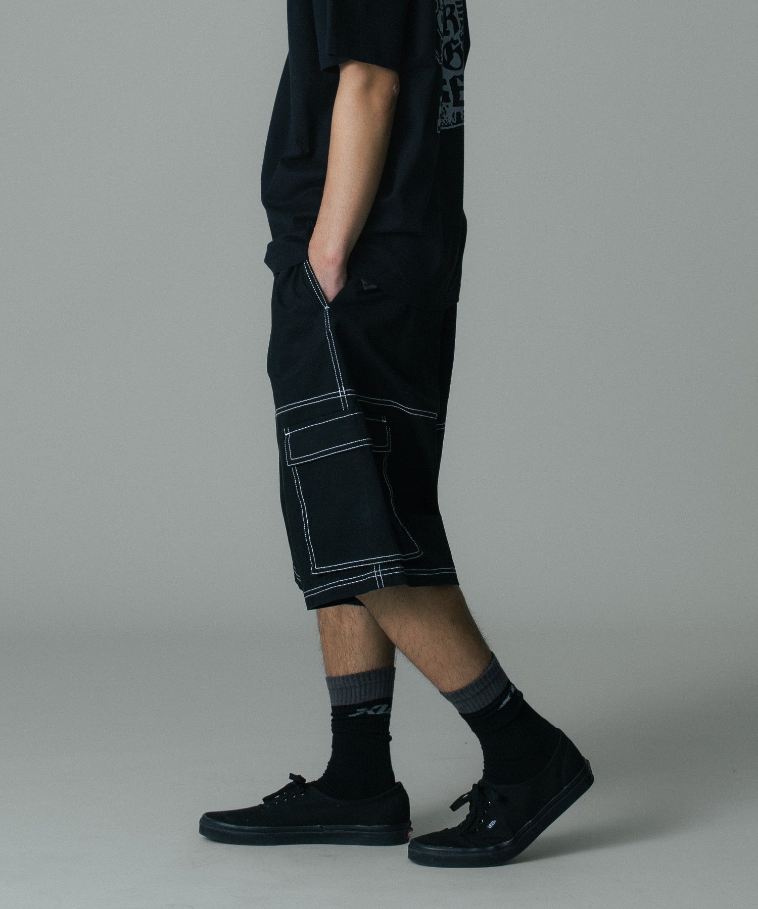 RESORT CARGO SHORT PANTS