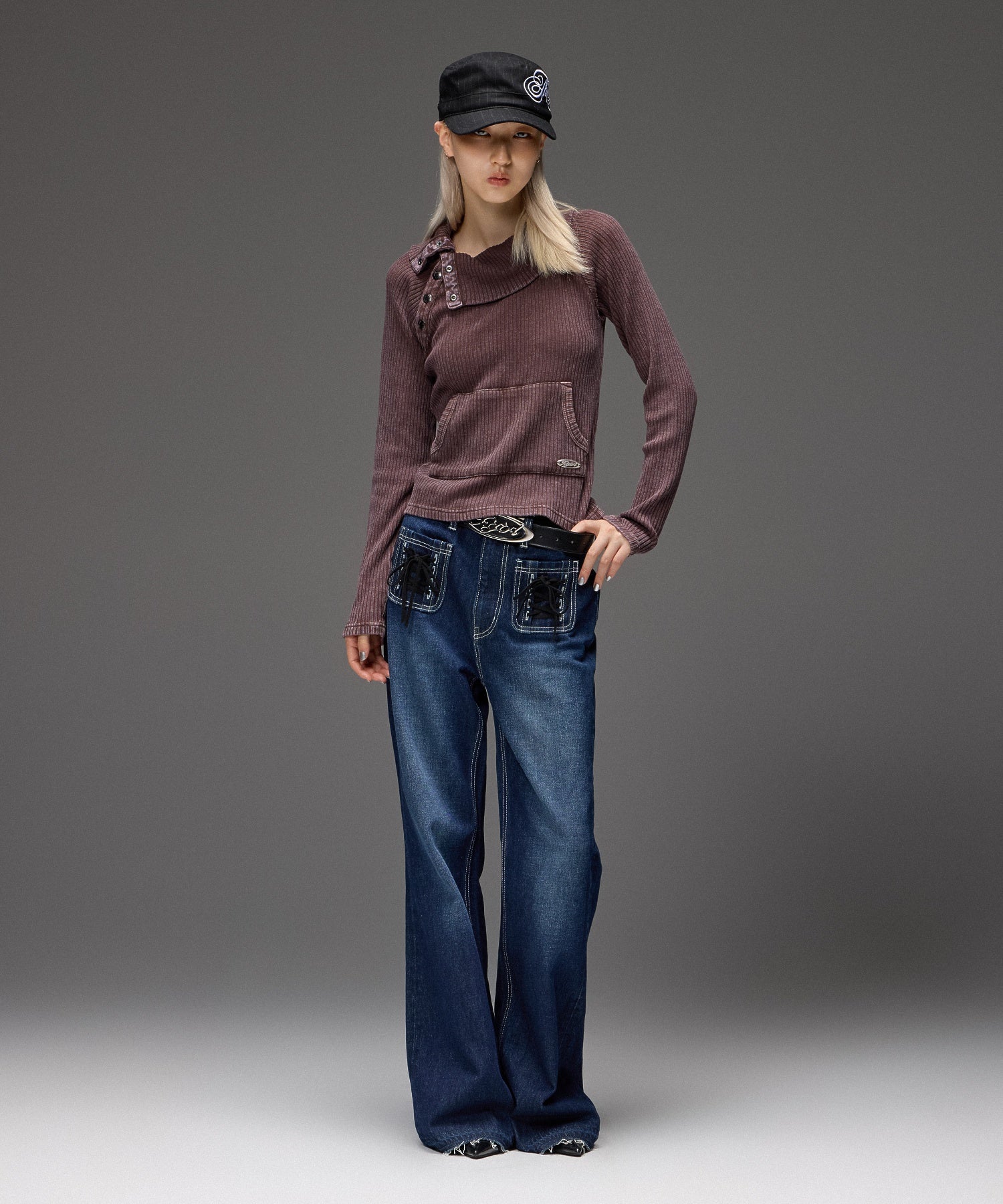 HEART POCKET FLARE DENIM PANTS