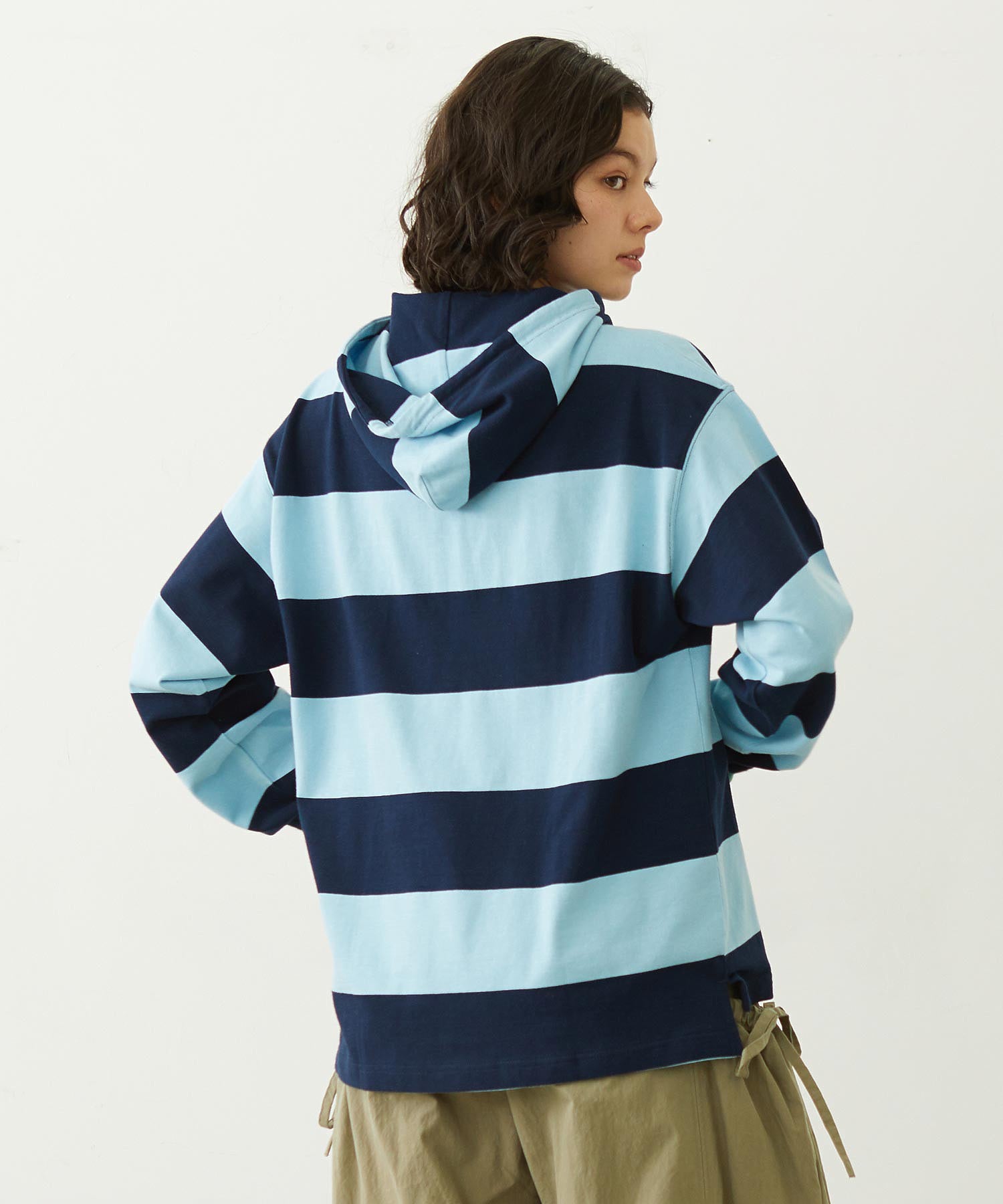 CONTRAST RIB STRIPED HOODED TOP