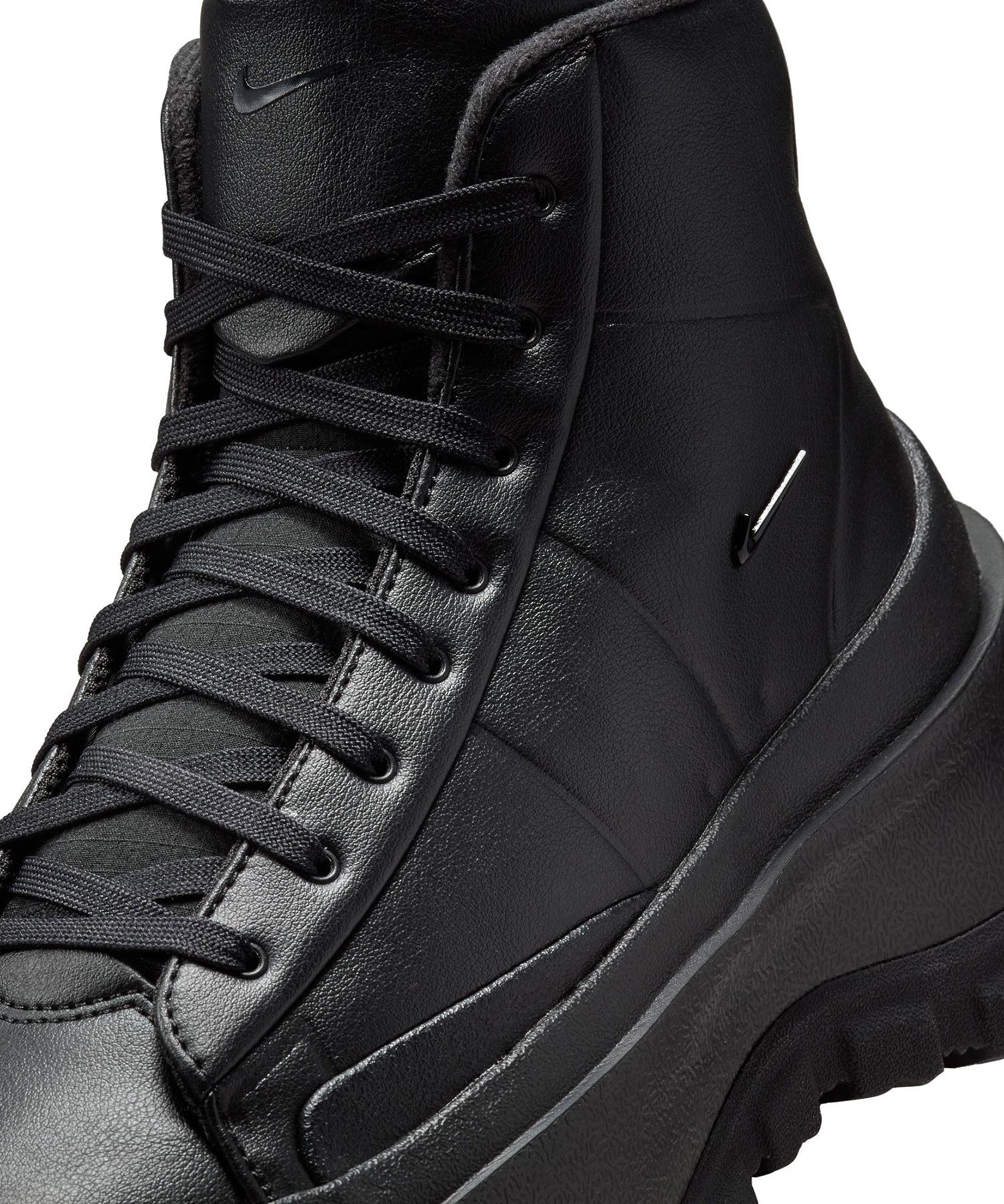 NIKE/BLAZER MID ROAM