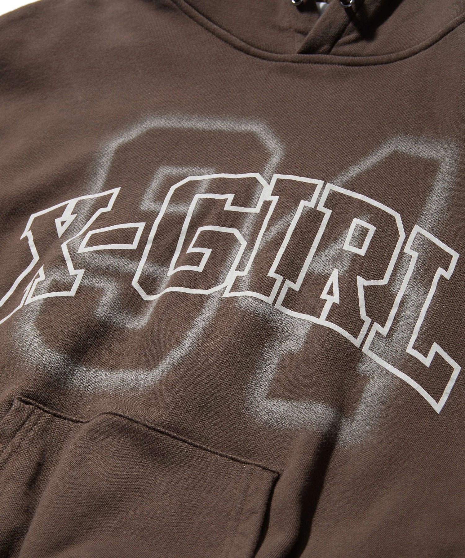 FLOCKED SPRAY LOGO BALLOON HEM SWEAT HOODIE
