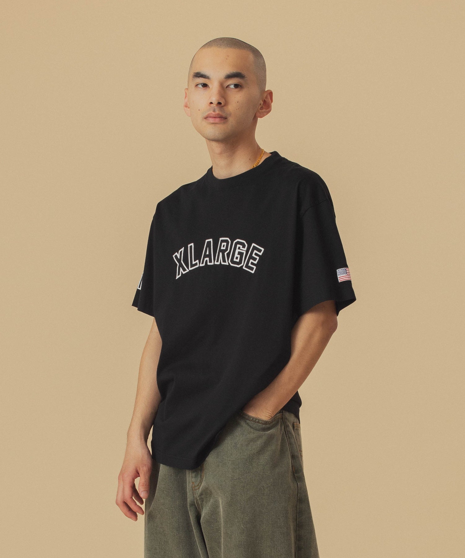 MODEL 身長172cm / 着用サイズ：Lサイズ