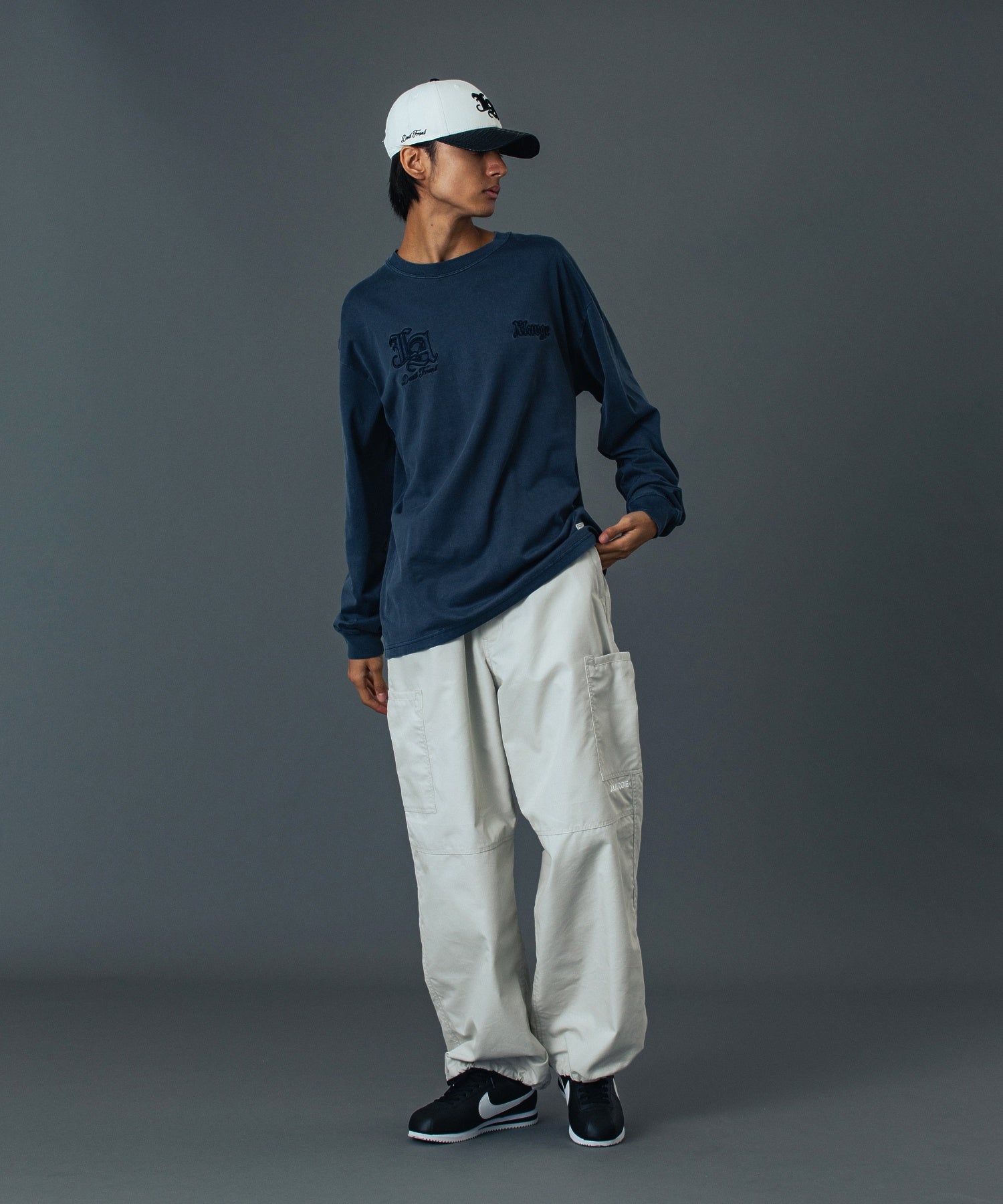 PATCHED OLD ENGLISH L/S TEE