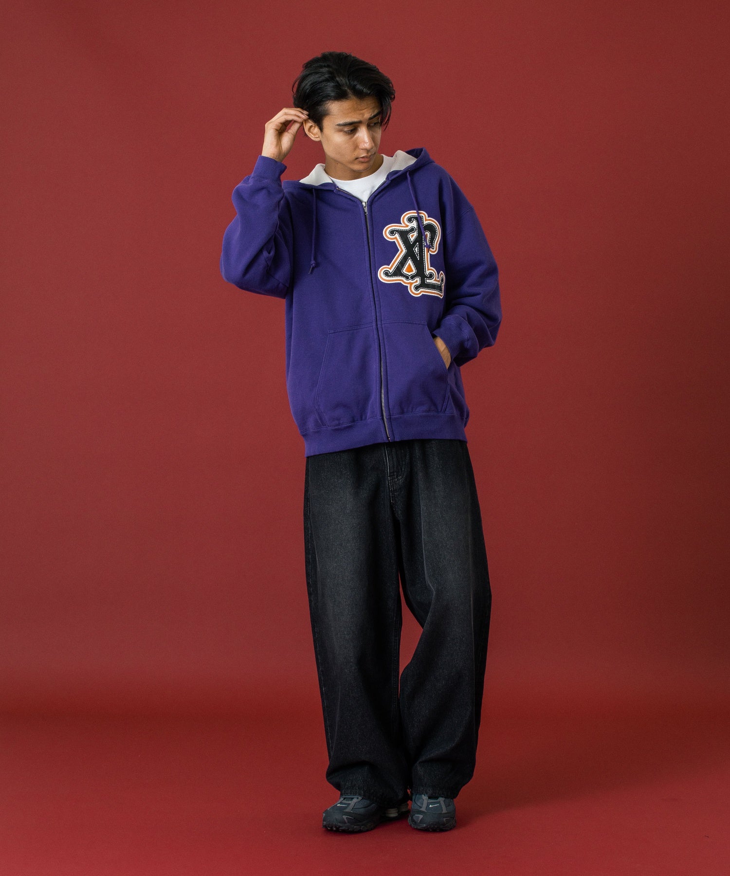 WASHED BAGGY DENIM PANTS