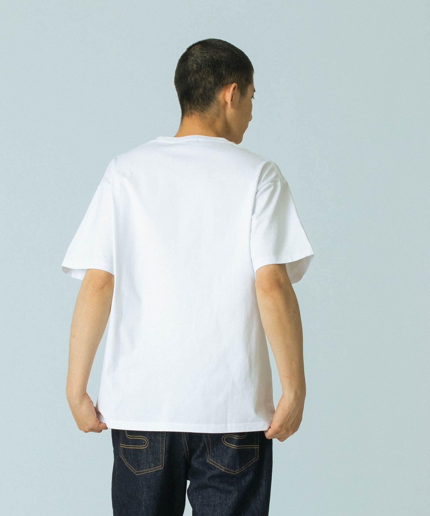 model：H183 着用サイズ：L