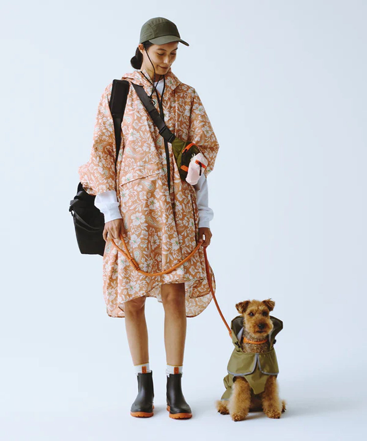 【KiU】DOG RAIN PONCHO
