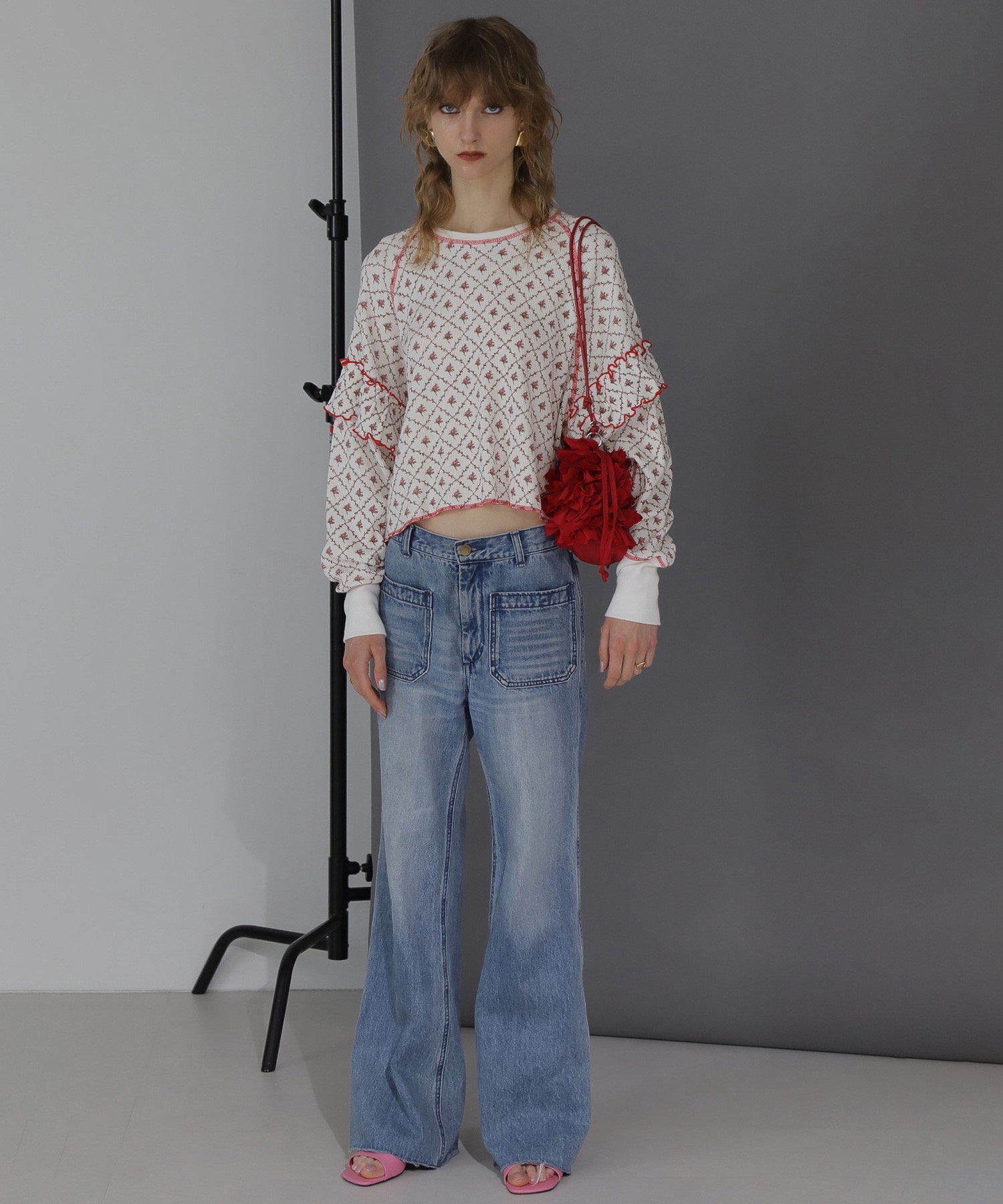 mag.by c/フラワーサーマルトップス