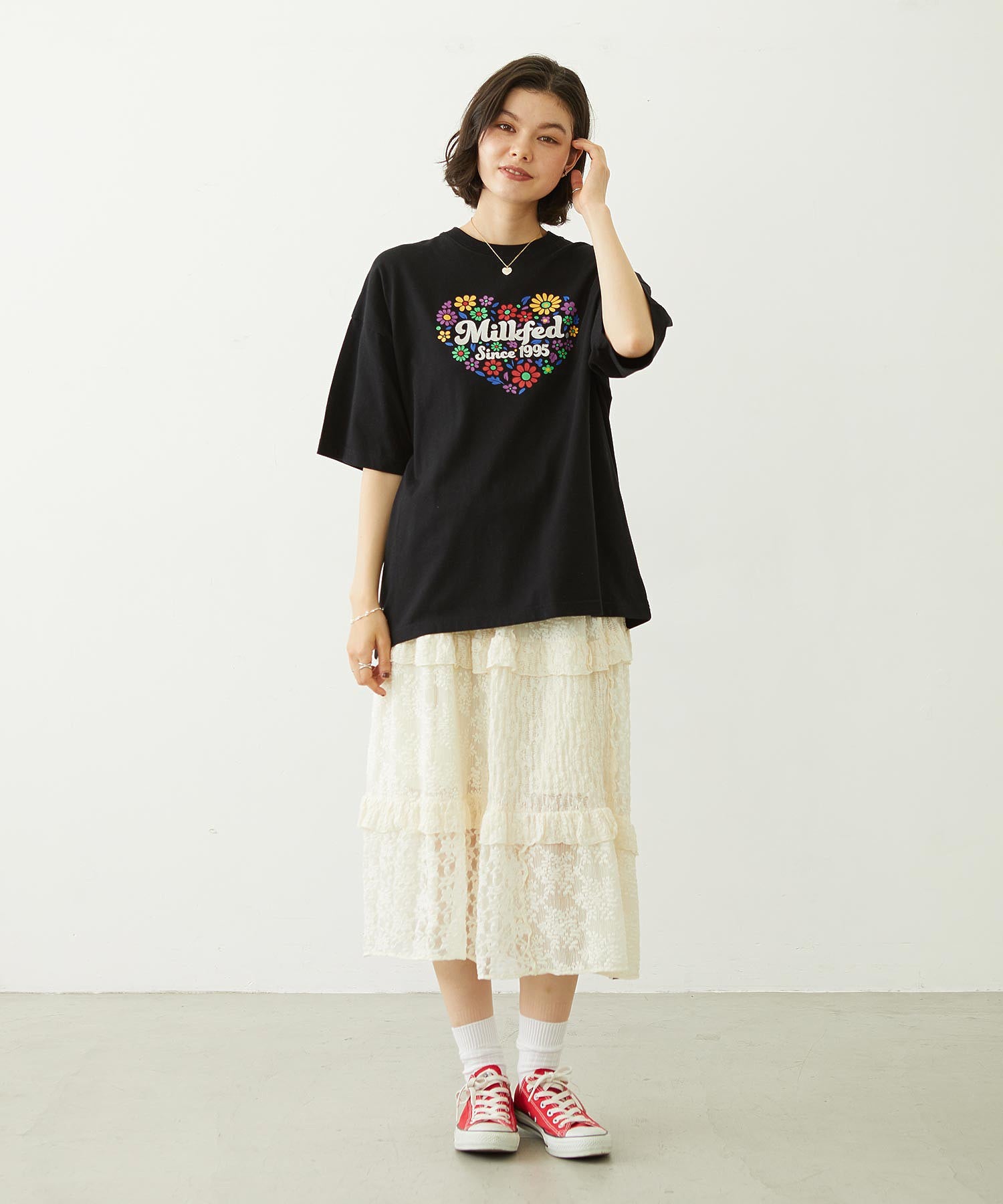 HEART FLOWER EMBROIDERY S/S TEE