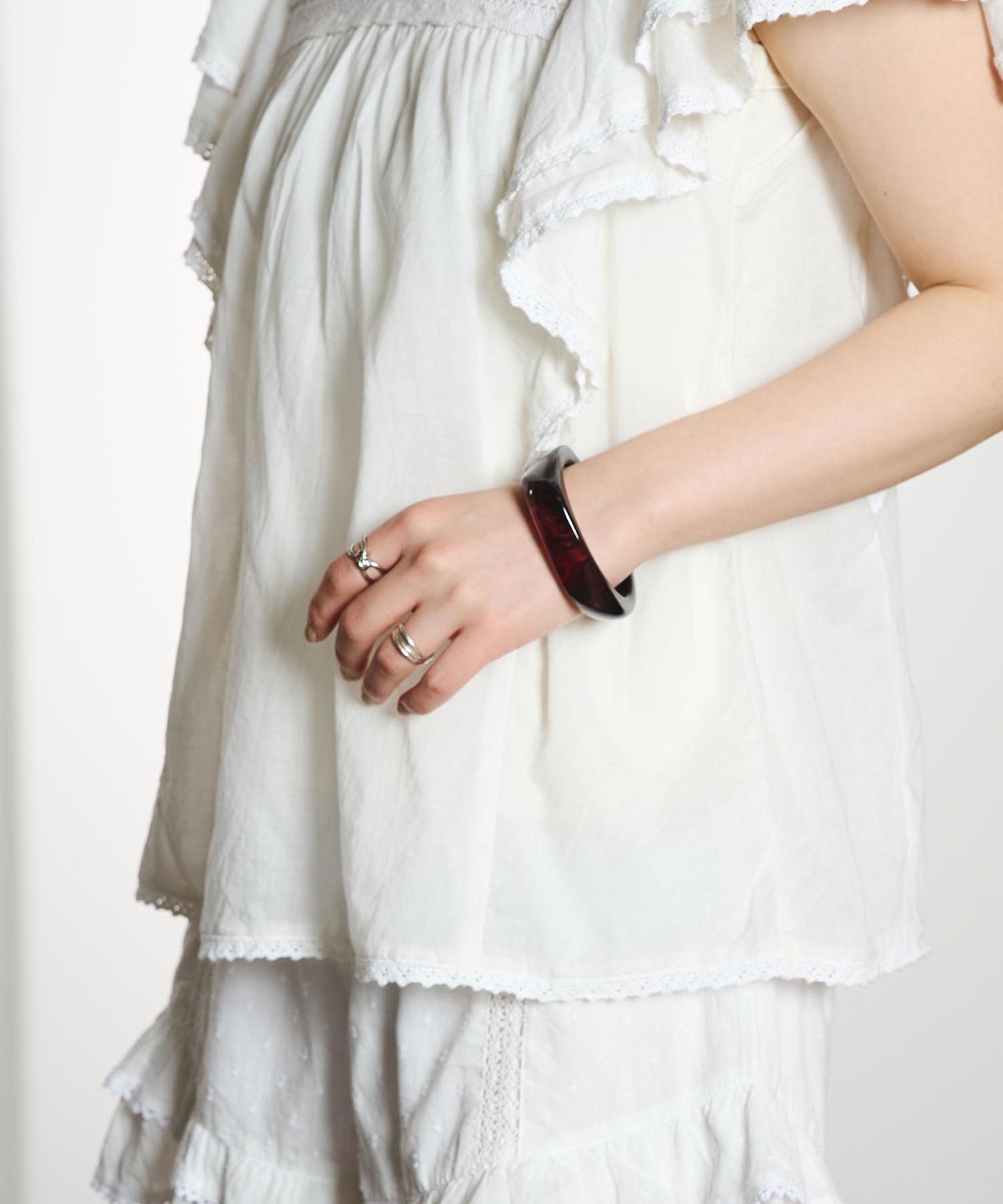 SLEEVE FRILL BLOUSE