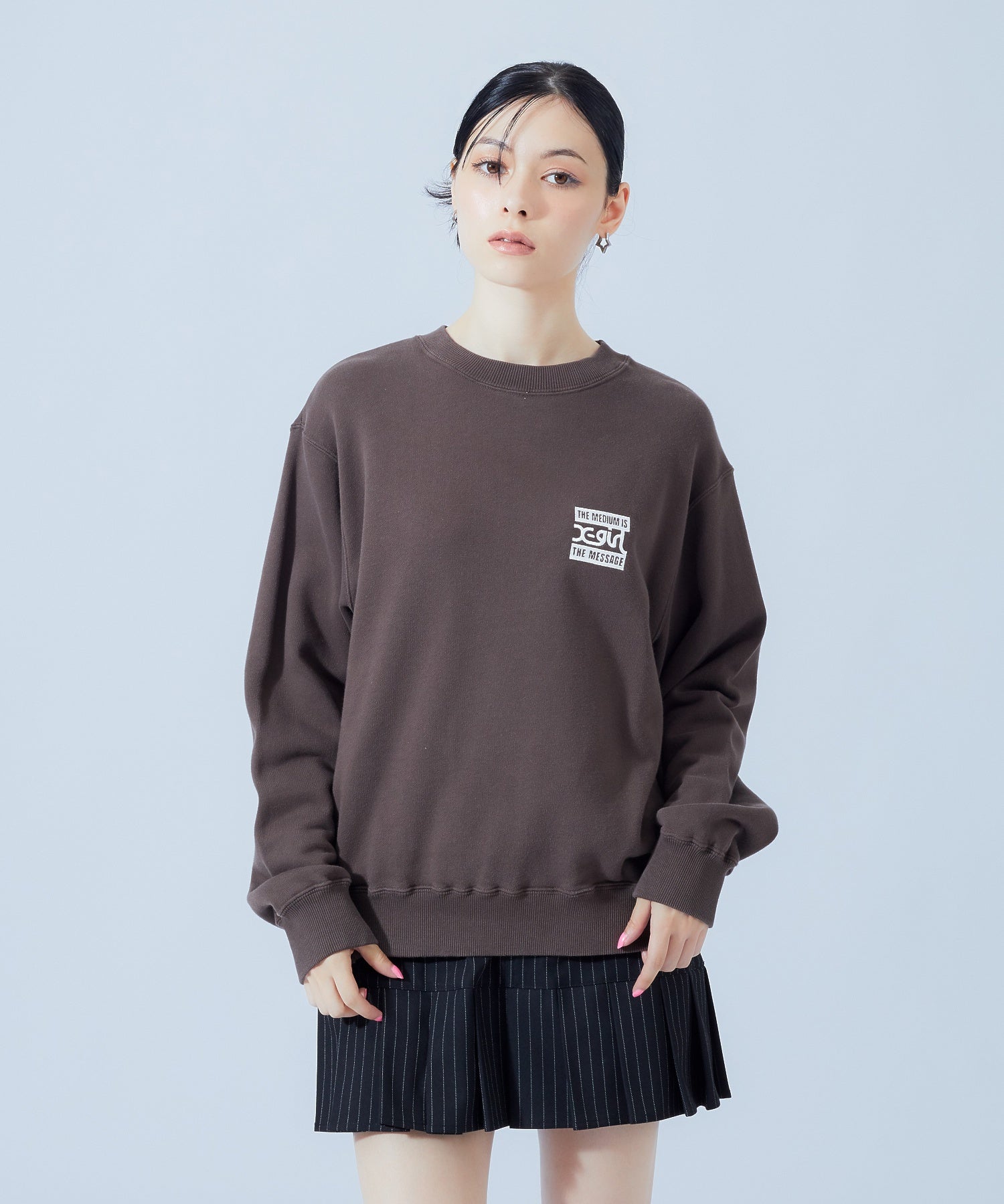 BOX AND MILLS LOGO PATCH SWEATSHIRT