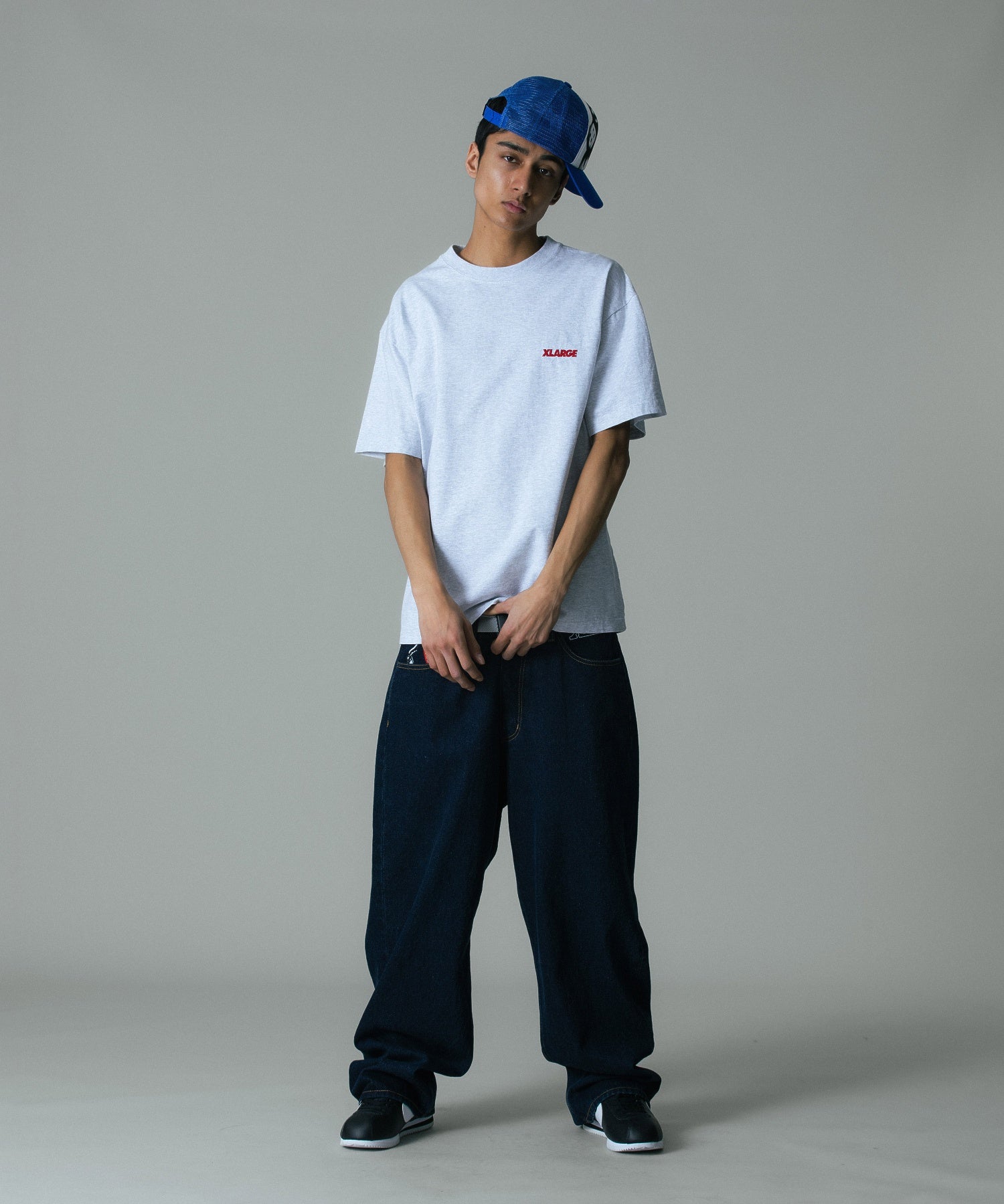 EMBROIDERED DENIM PANTS