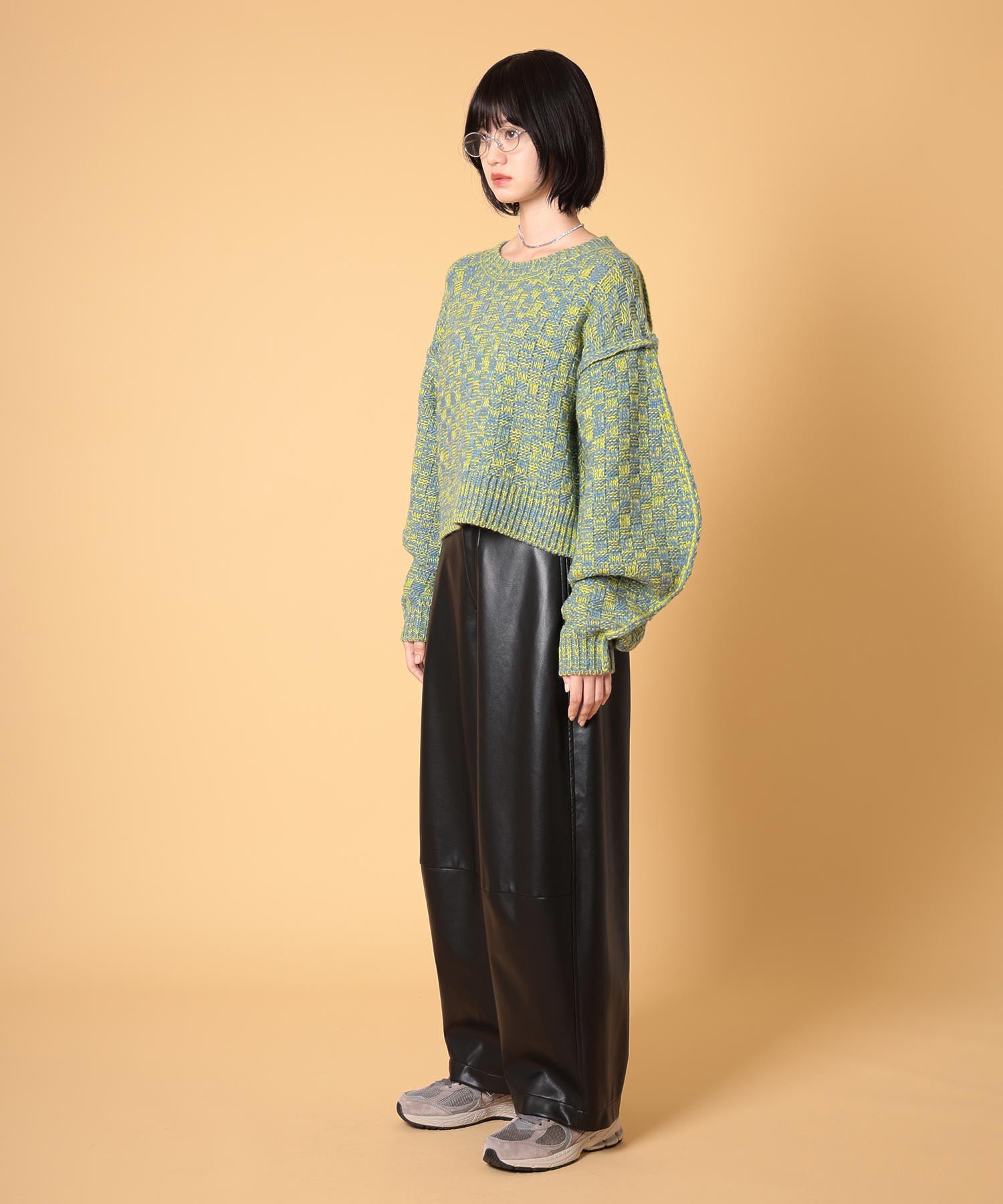 レザーカーブパンツ
