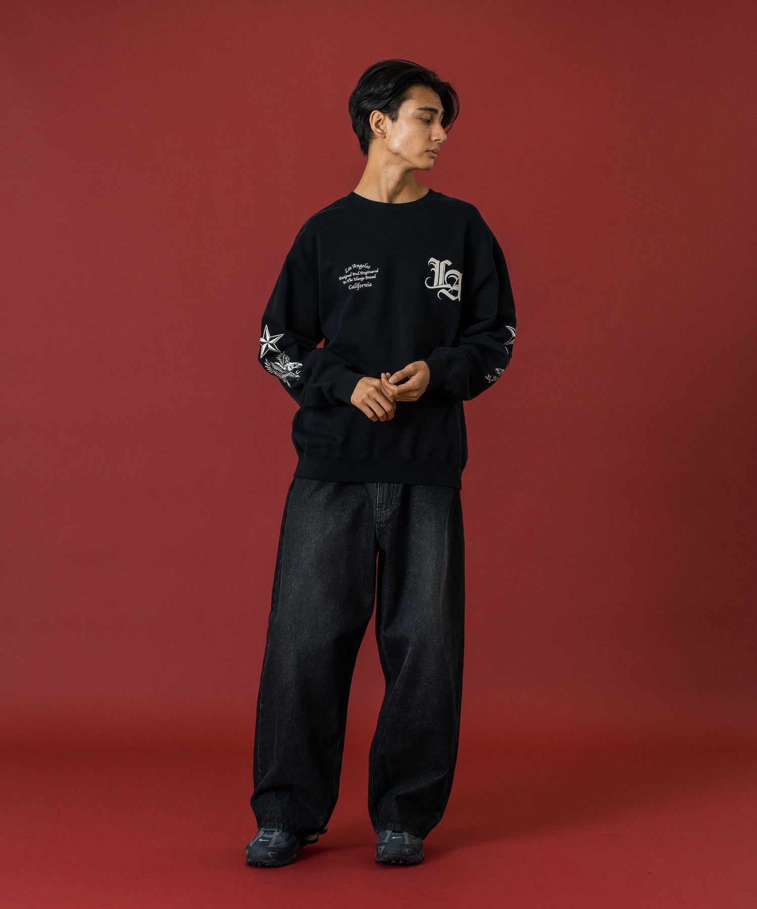 VARSITY CREWNECK SWEATSHIRT