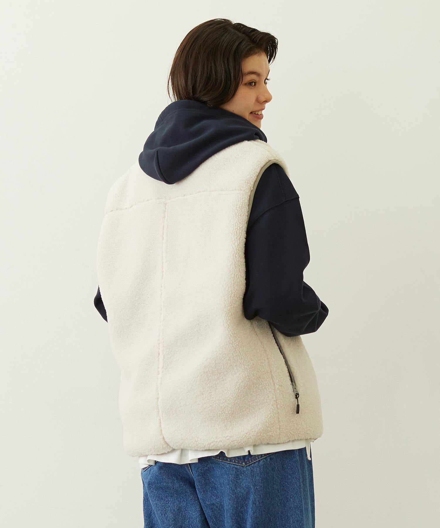 LOGO BOA VEST