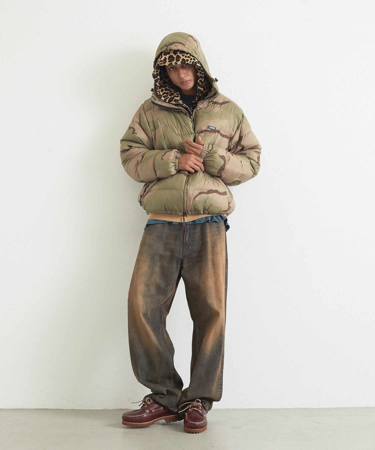 RIPSTOP HOODED DOWN JACKET