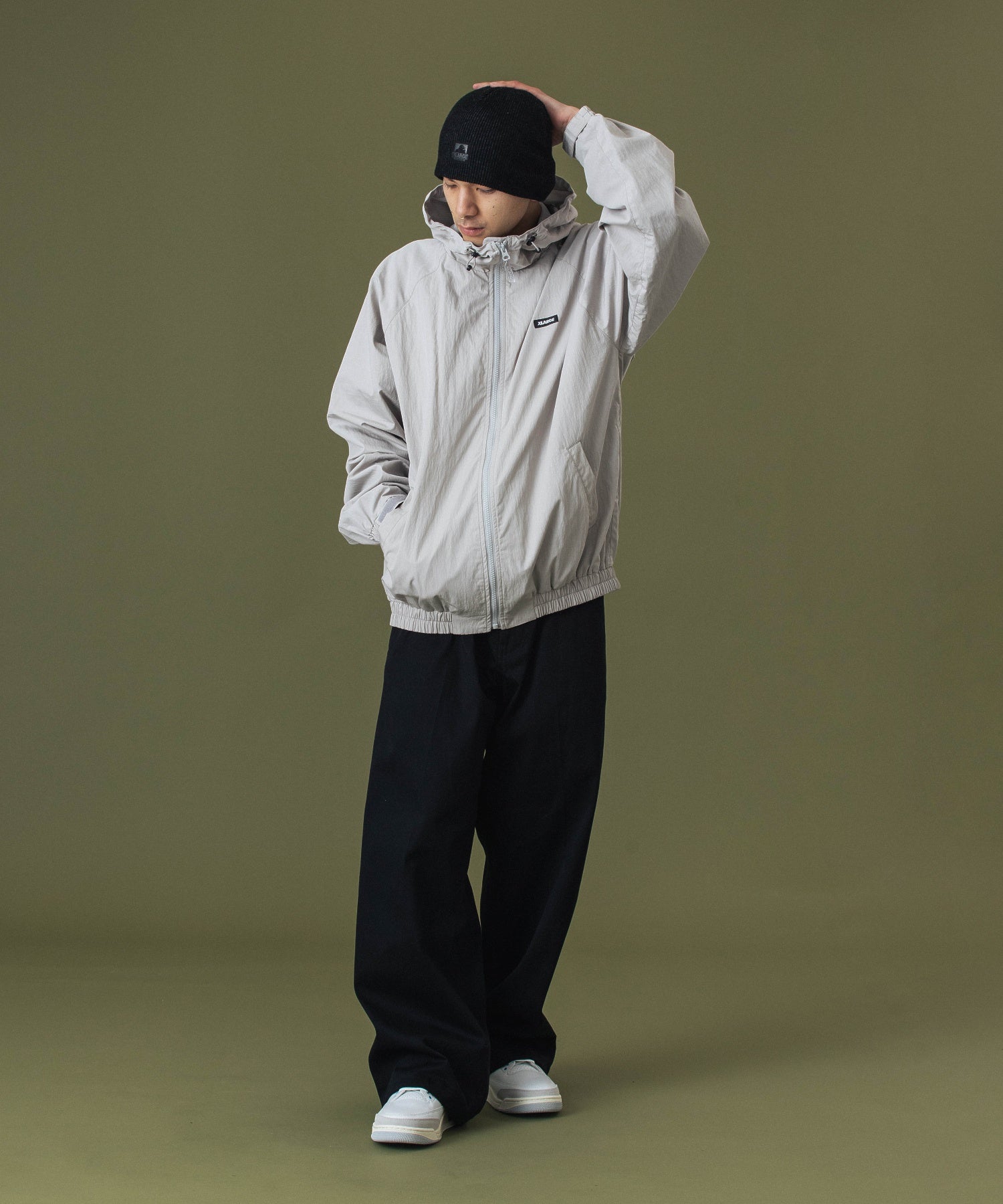 CONTRAST BEANIE