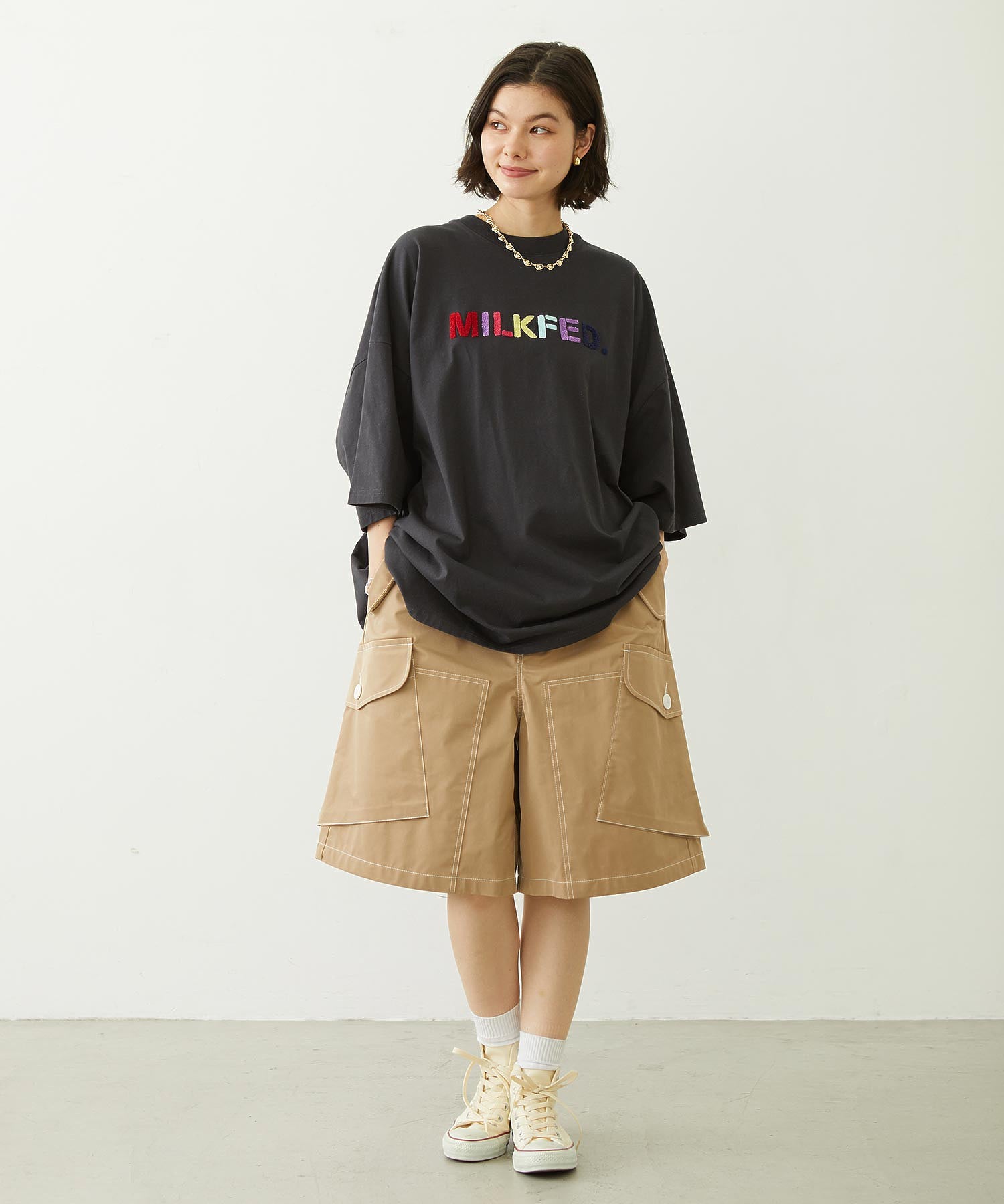 STENCIL SAGARA EMBROIDERY S/S TEE