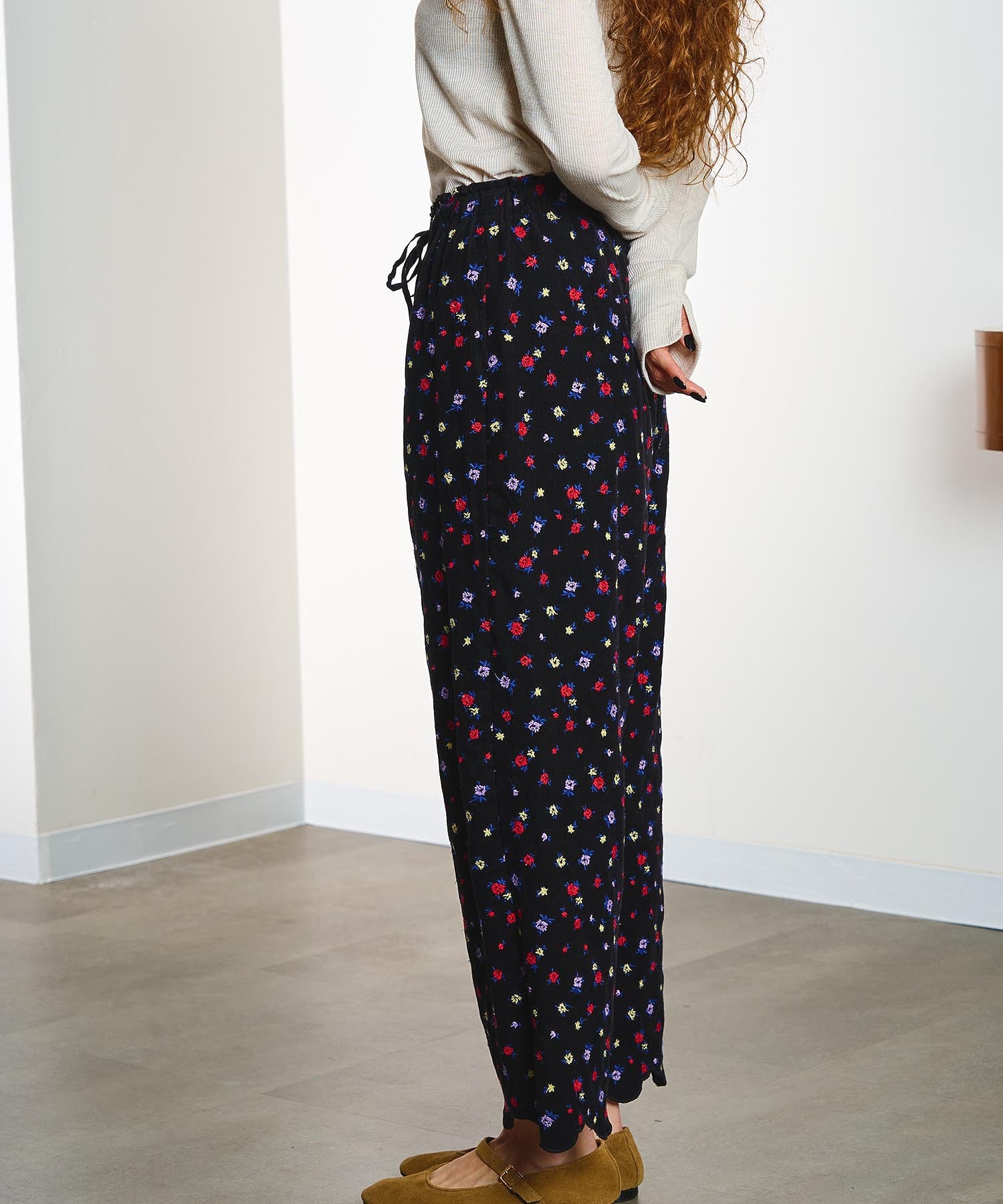 【ROSE BUD別注】INDIA IS BEAUTIFUL and ROSE BUD/CORDUROY FLORAL EMBROIDERY PANTS