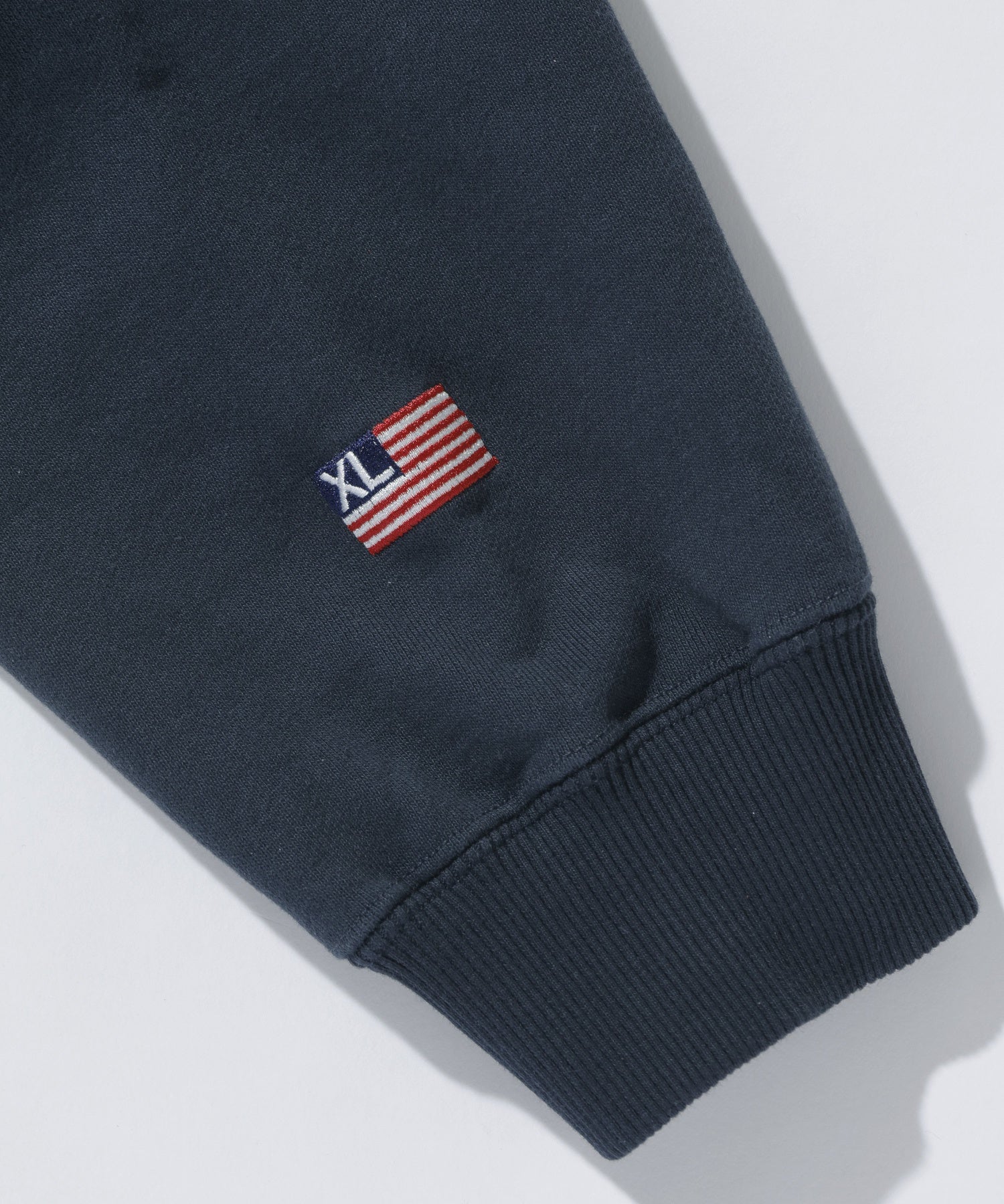 ARCH LOGO PULLOVER HOODED SWEATSHIRT