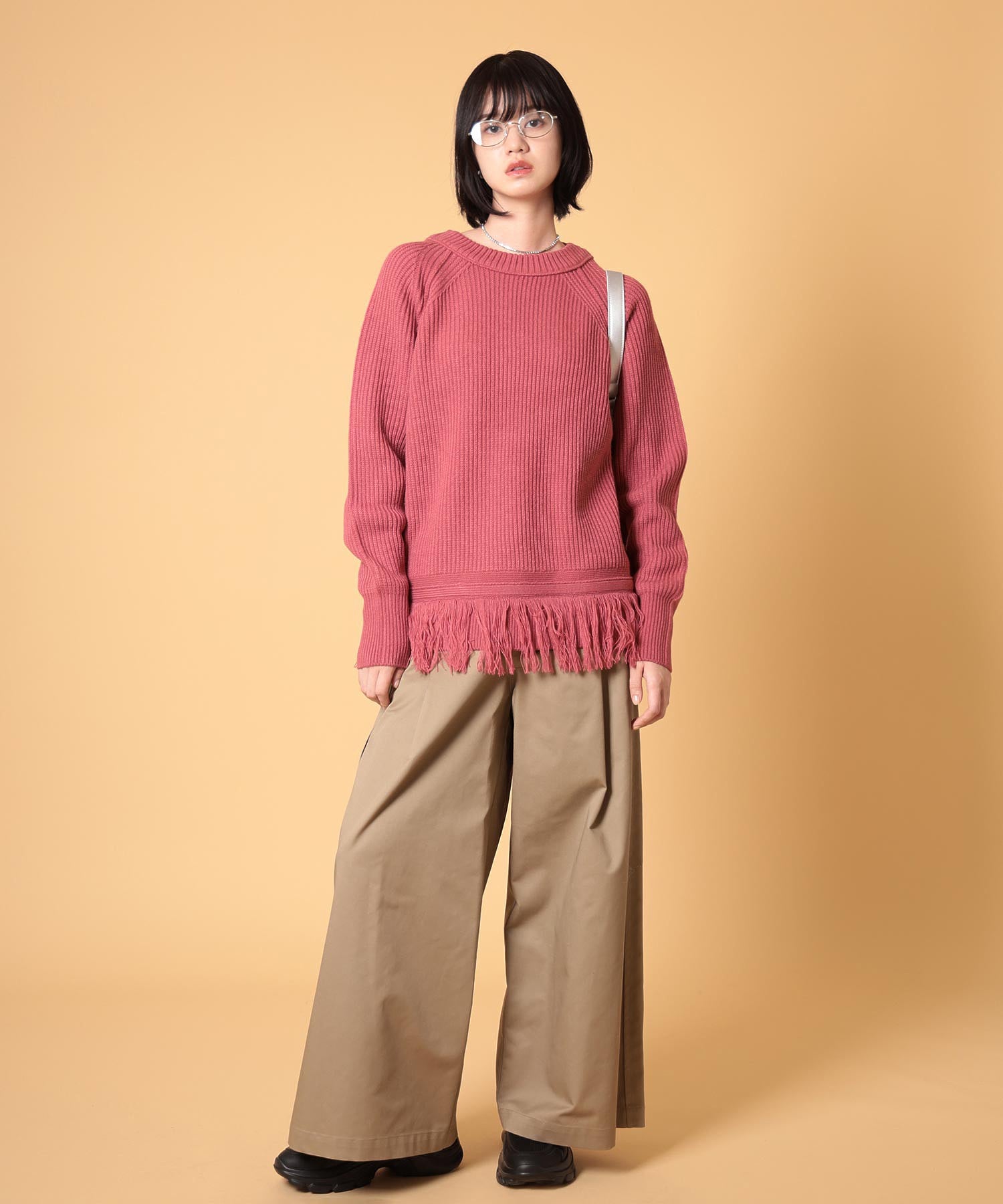 オーバーサイズフリンジニットプルオーバー