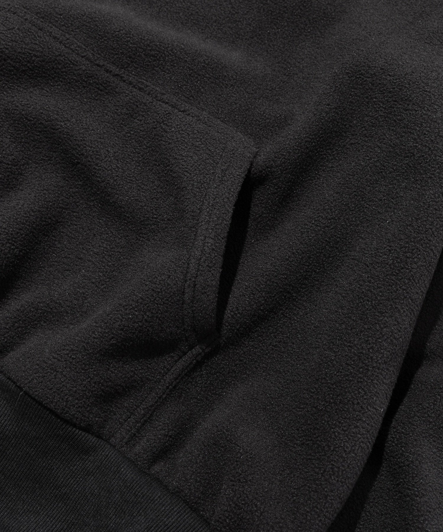 FLEECE SWEATSHIRT