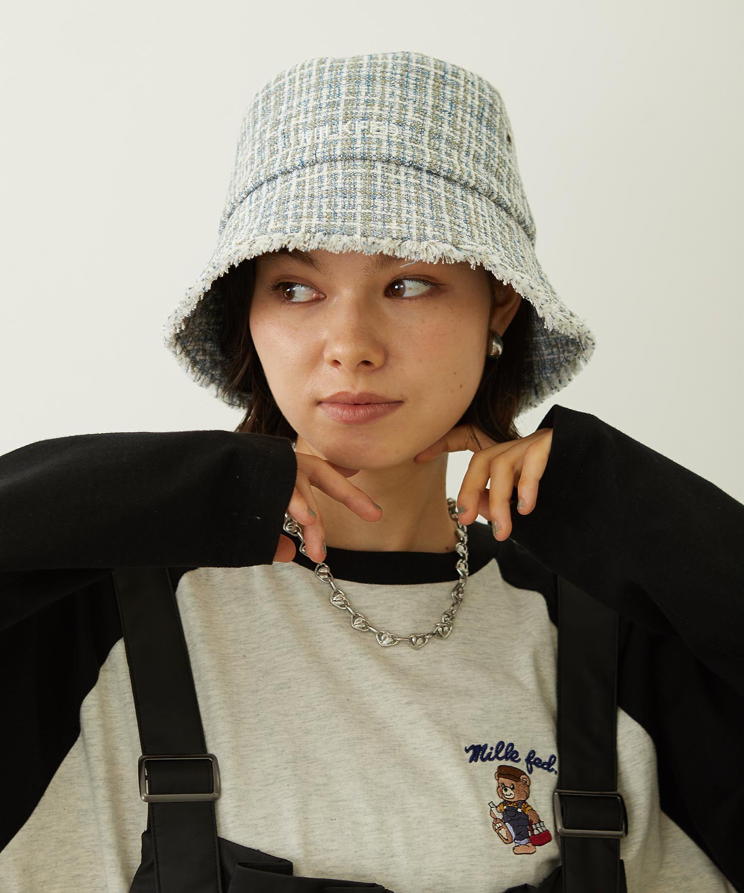 TWEED FRINGE BUCKET HAT