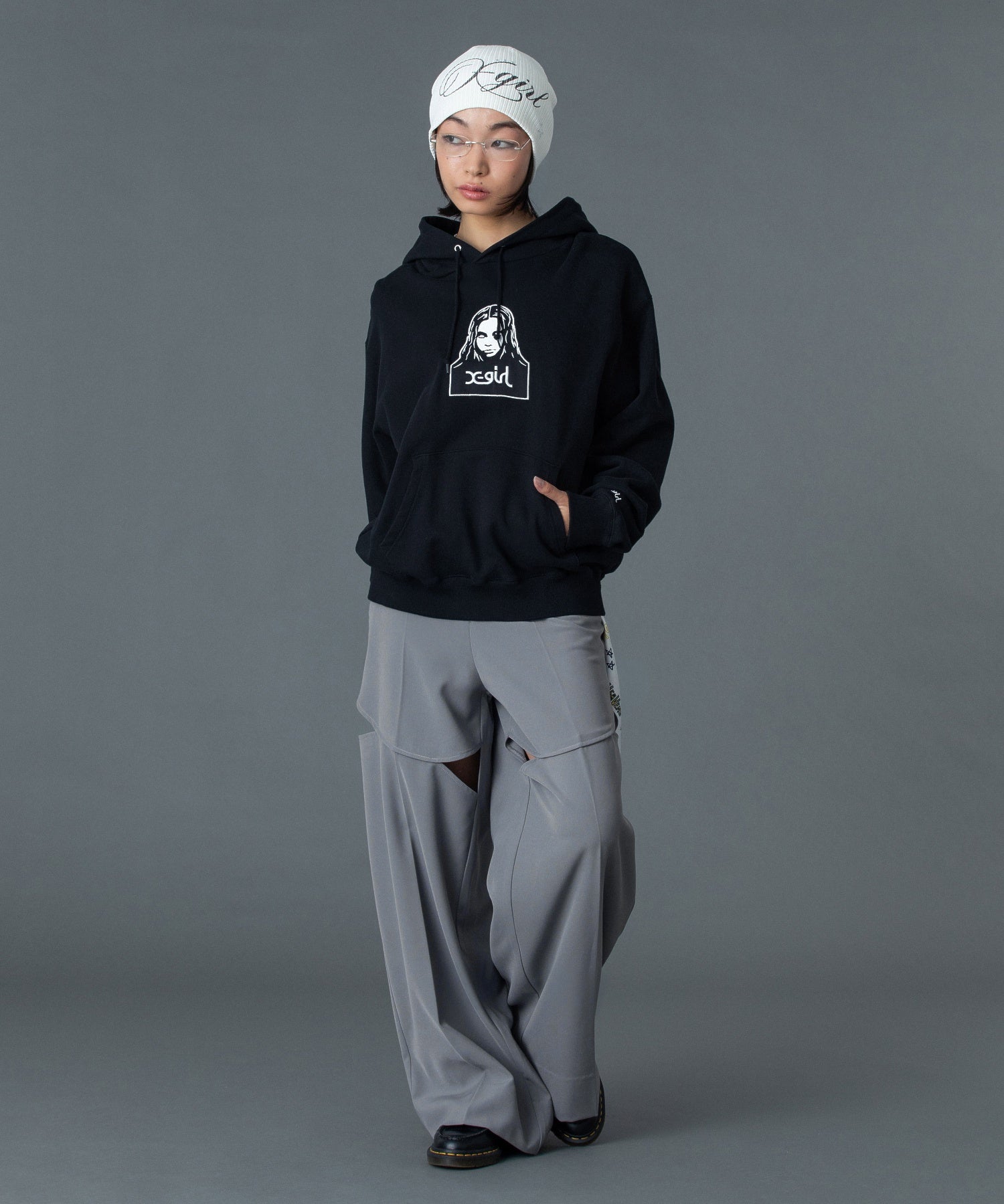 CURVED CUT PANELED PANTS
