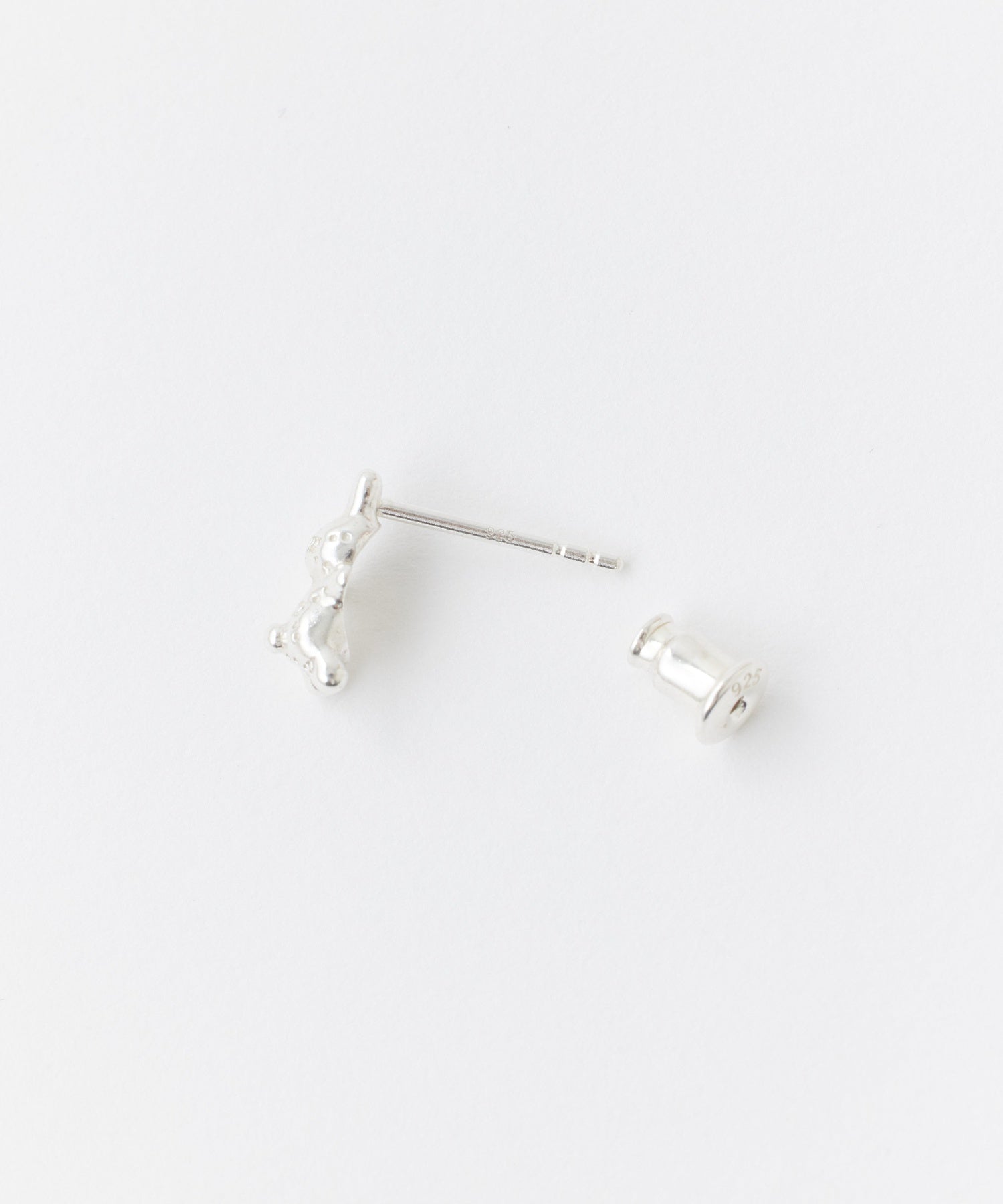 MILKFED. × LANIE USAGI EARRING