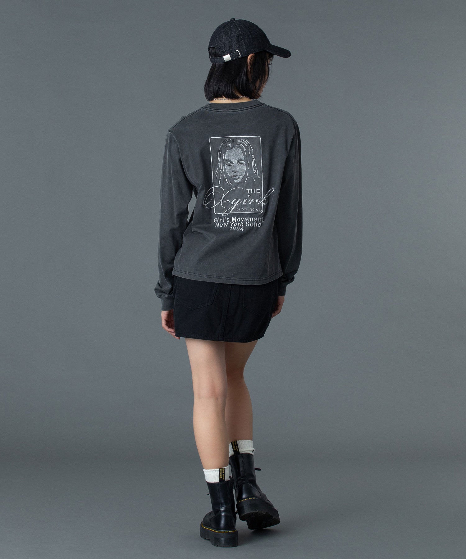 PIGMENT DYED FACE AND LOGO SQUARE PATCH L/S TEE