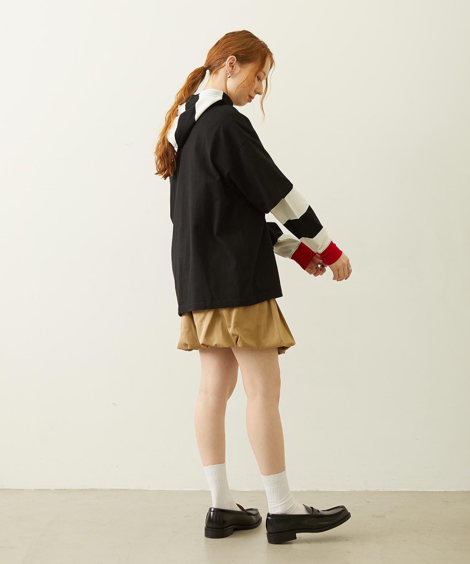 APPLE EMBROIDERY S/S TEE