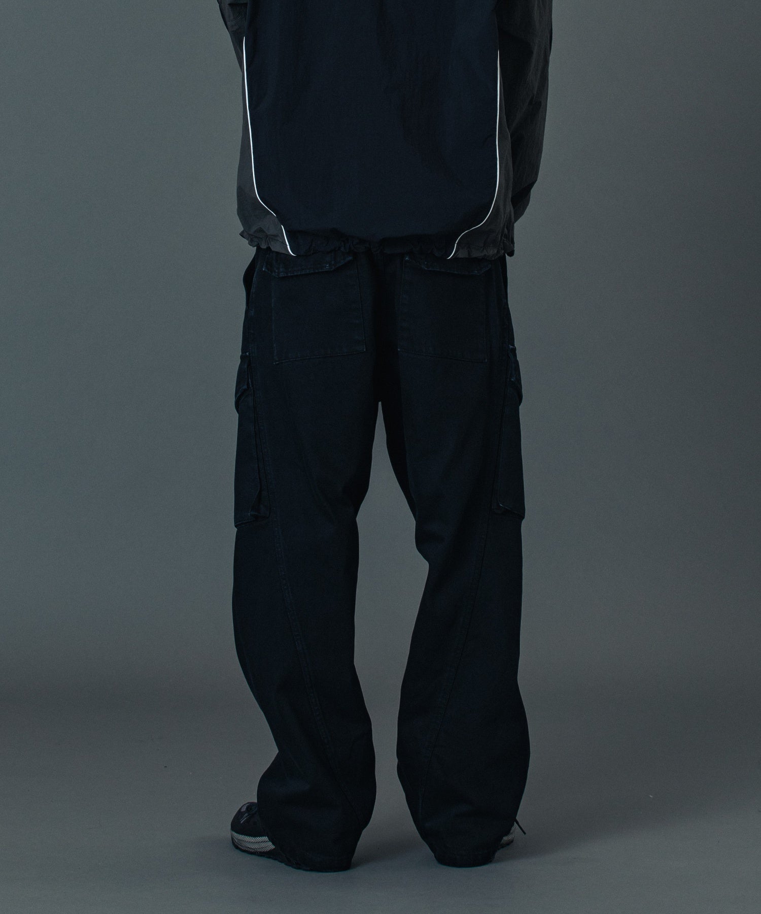 WIDE TUCK CARGO PANTS