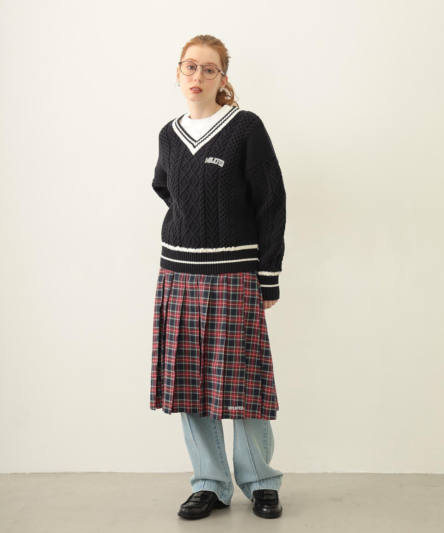 MILKFED. PATCH V-NECK KNIT