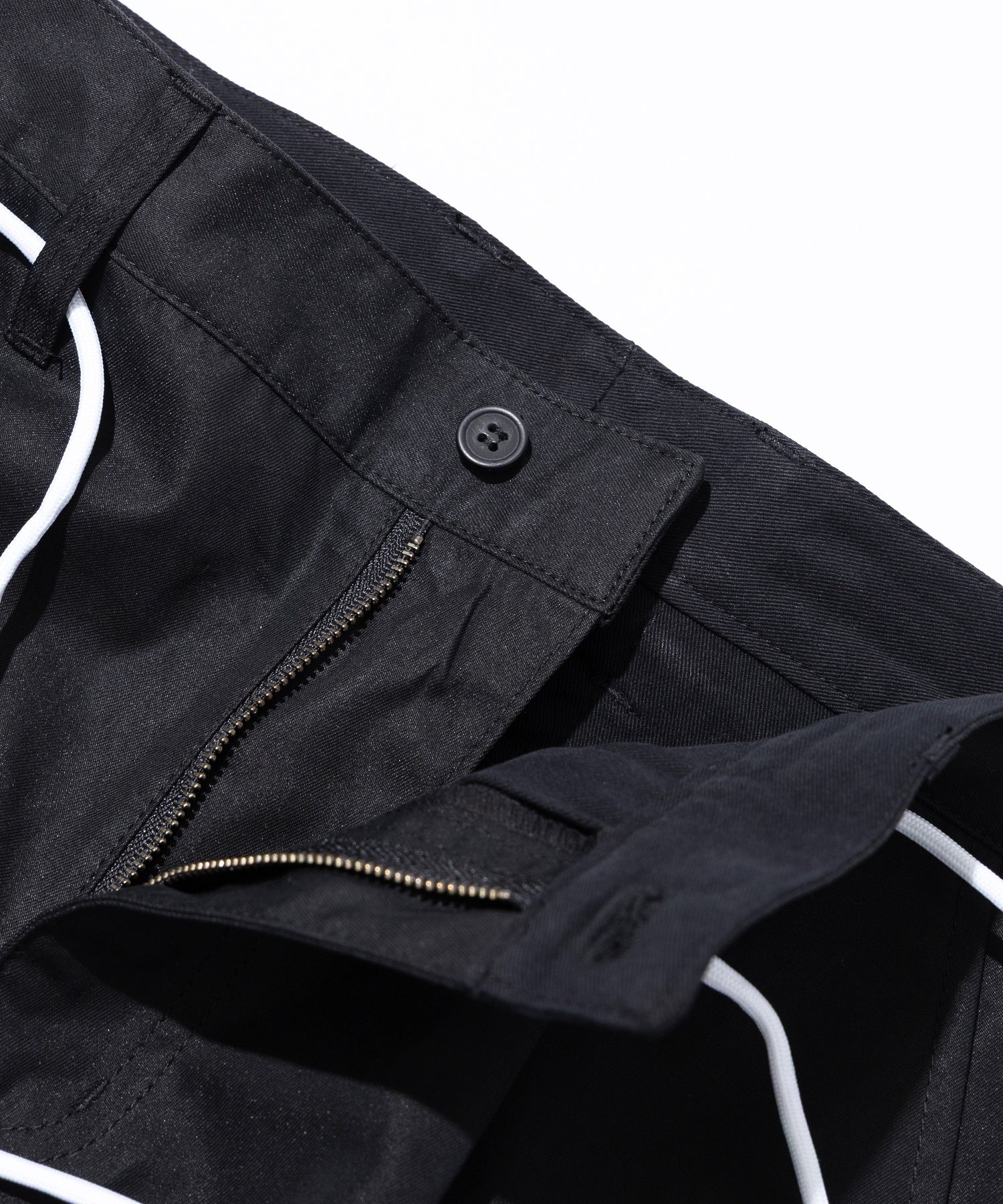 CHINO PANTS