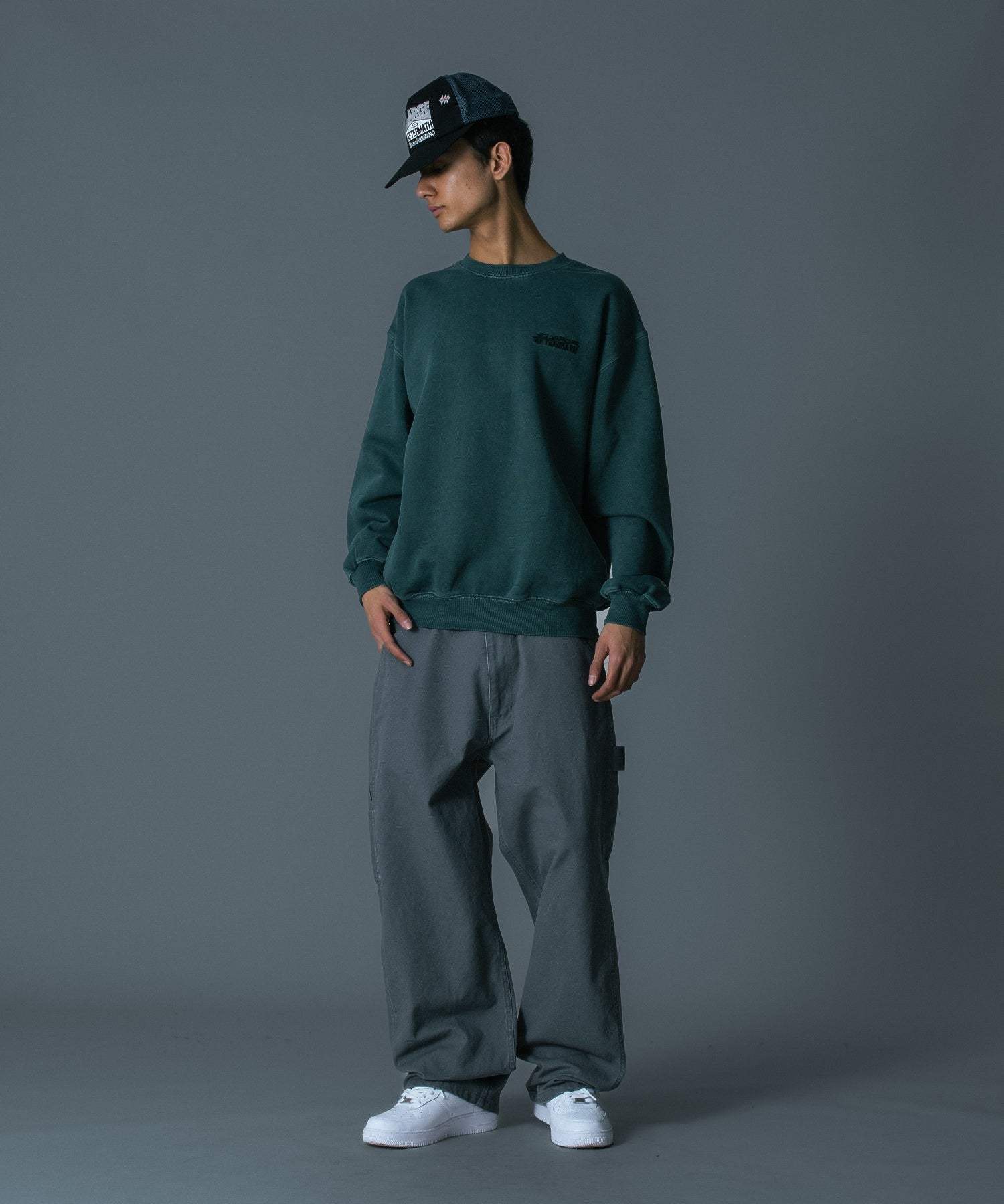 XLARGE×AFTERMATH CREWNECK SWEATSHIRT