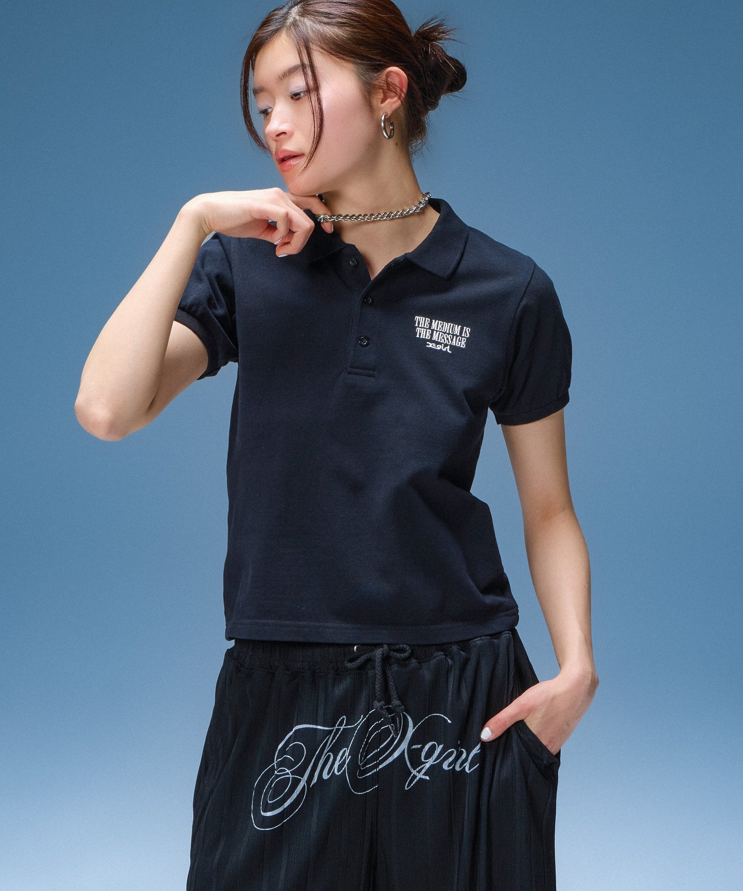 SCRIPT LOGO SHORTS