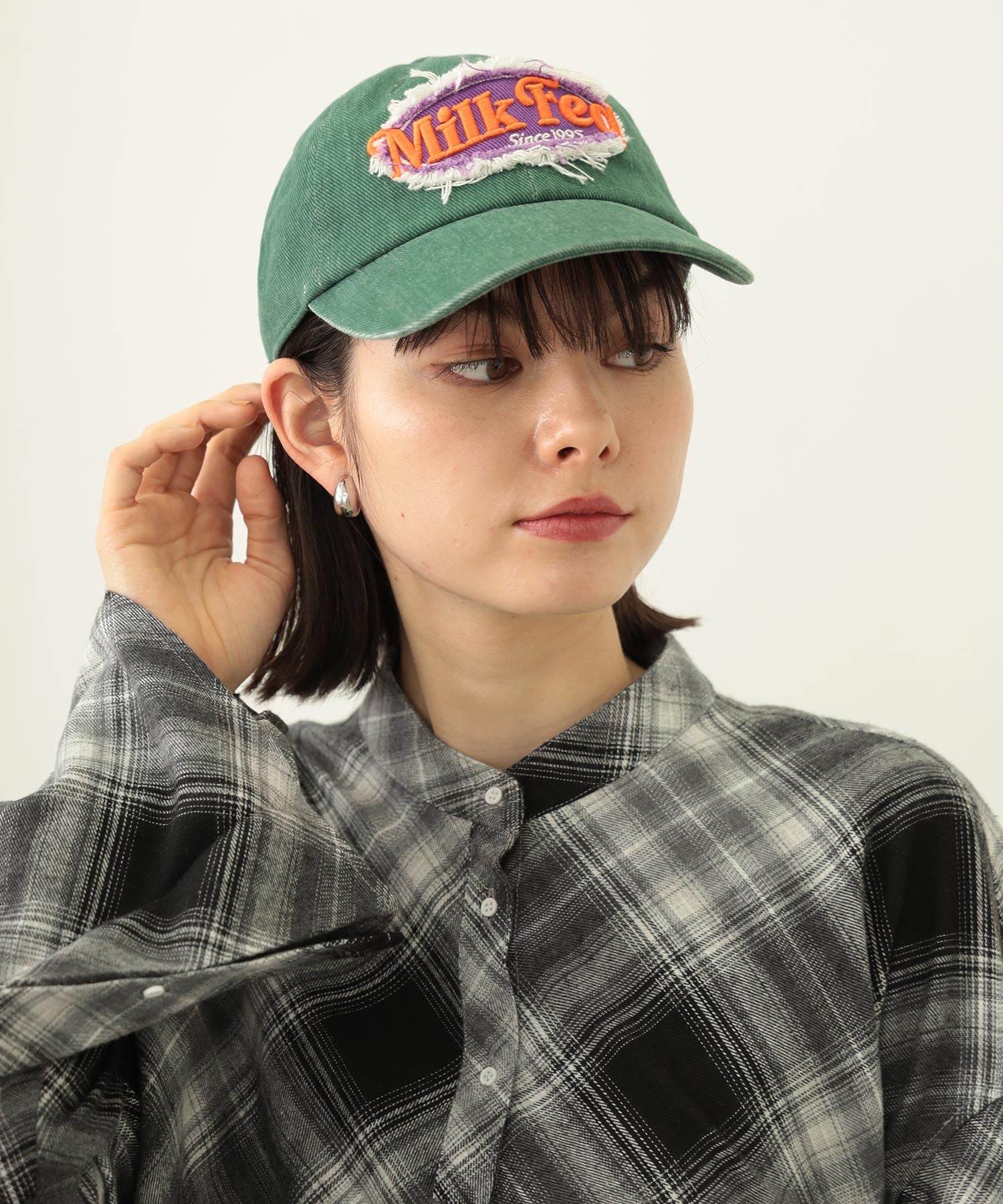 FRAYED LOGO PATCH CAP