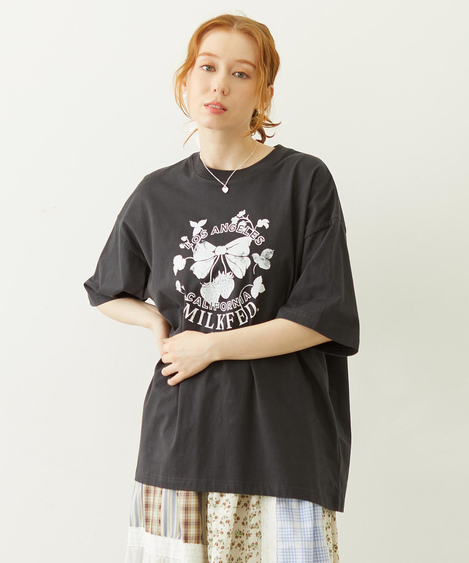 WATERCOLOR STRAWBERRY WIDE S/S TEE