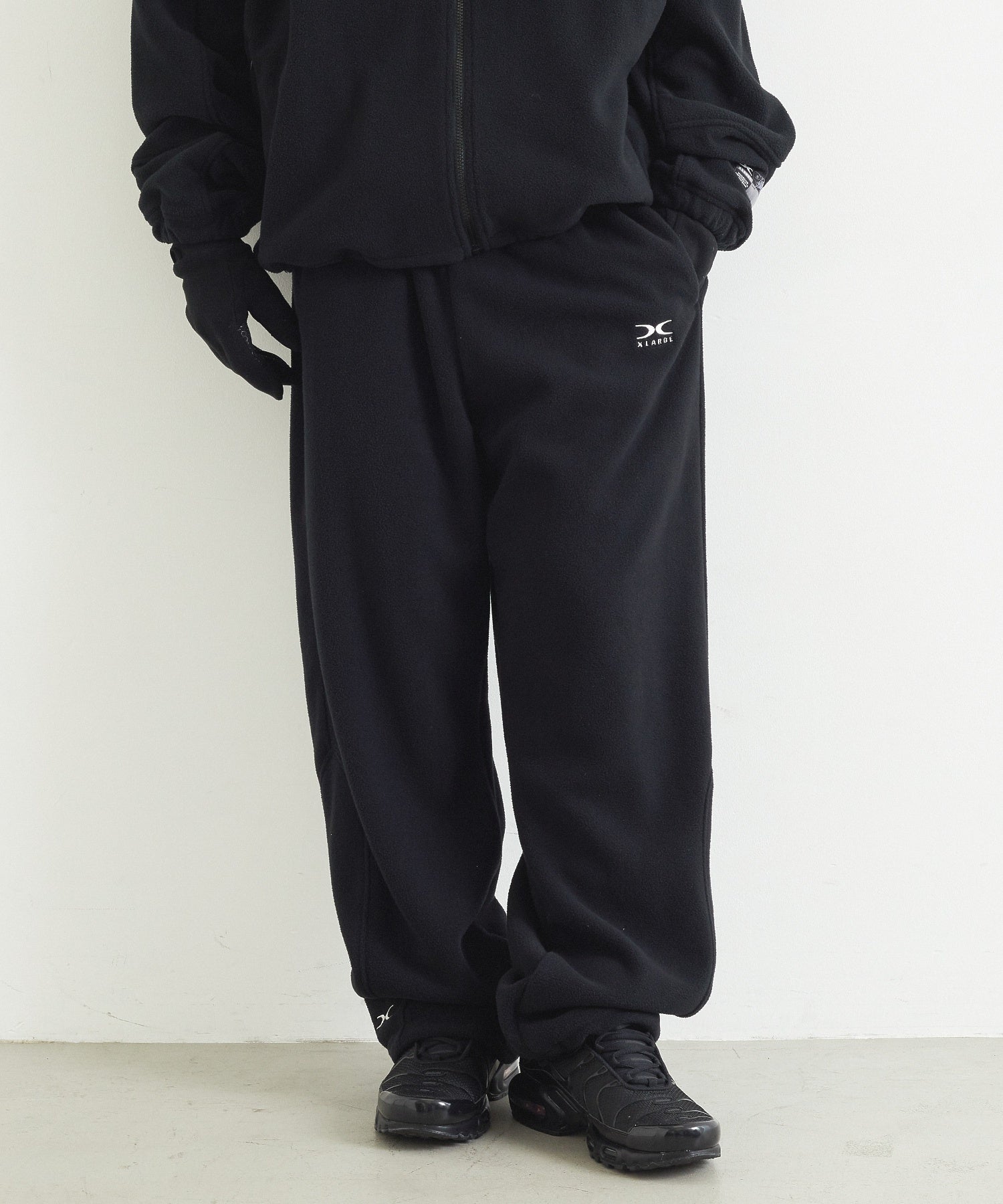 MODEL身長：172cm / 着用サイズ：Lサイズ