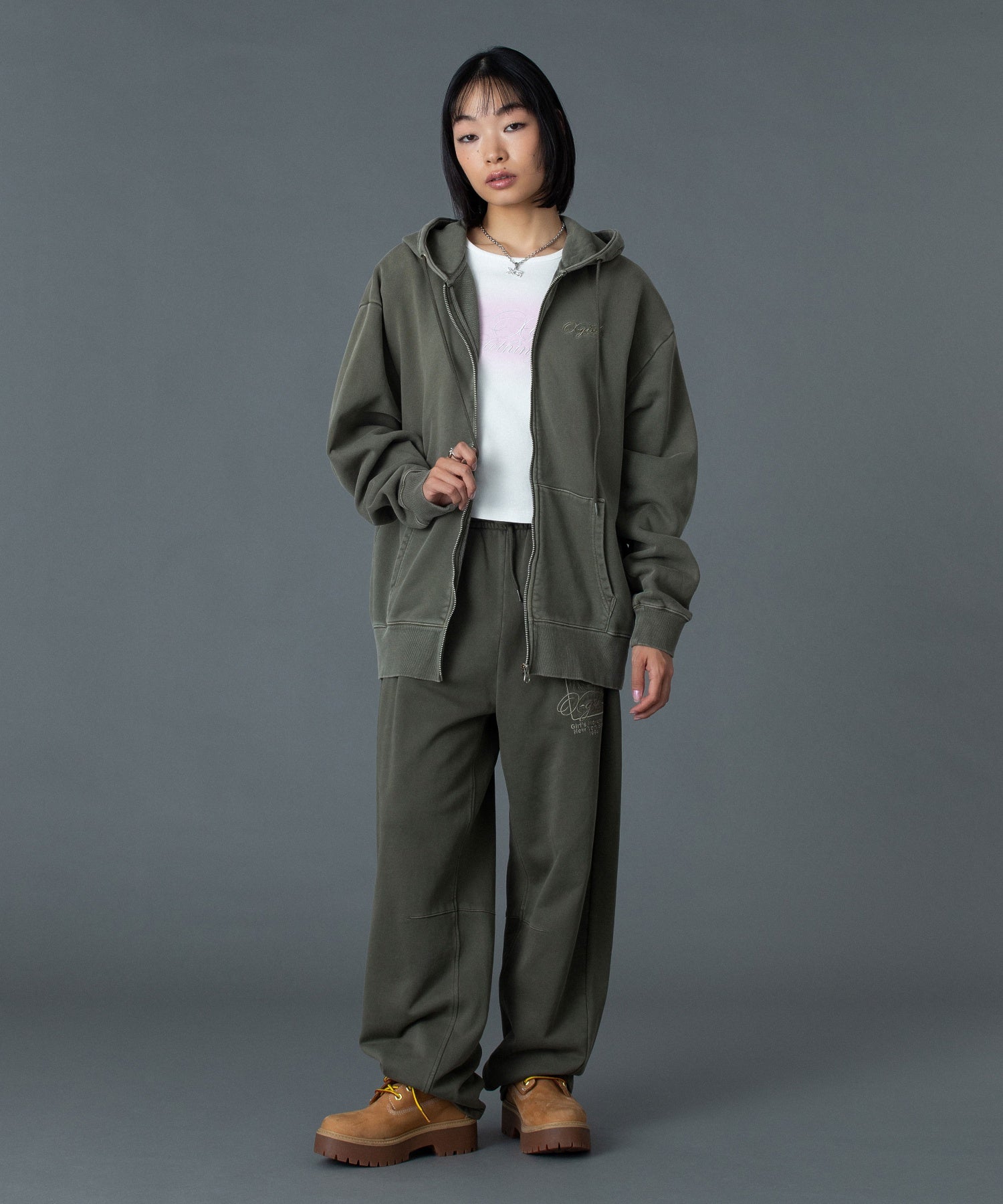 PIGMENT DYED FACE AND LOGO SQUARE PATCH SWEATPANTS