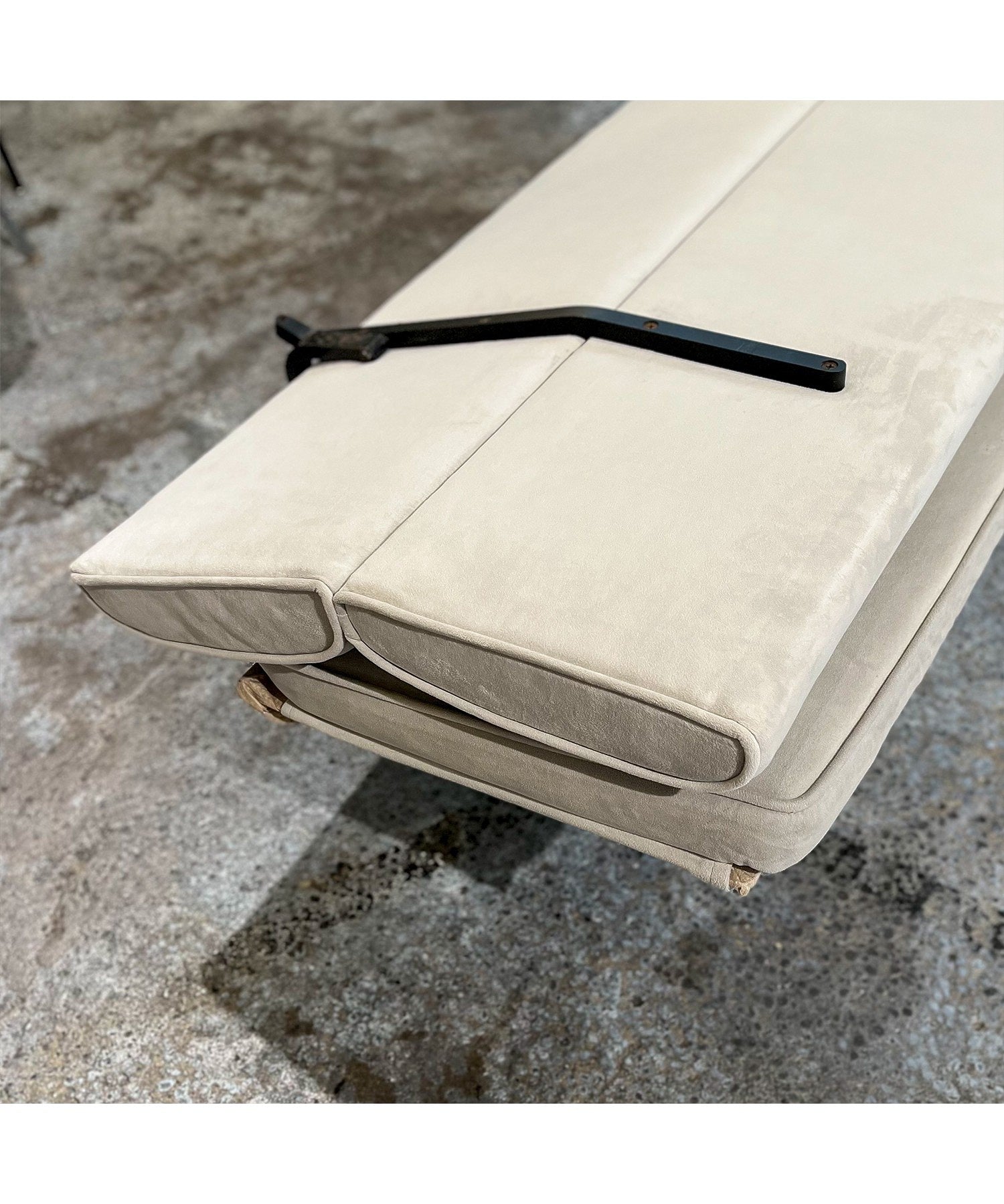 Eames Sofa Compact / Herman Miller / 1954