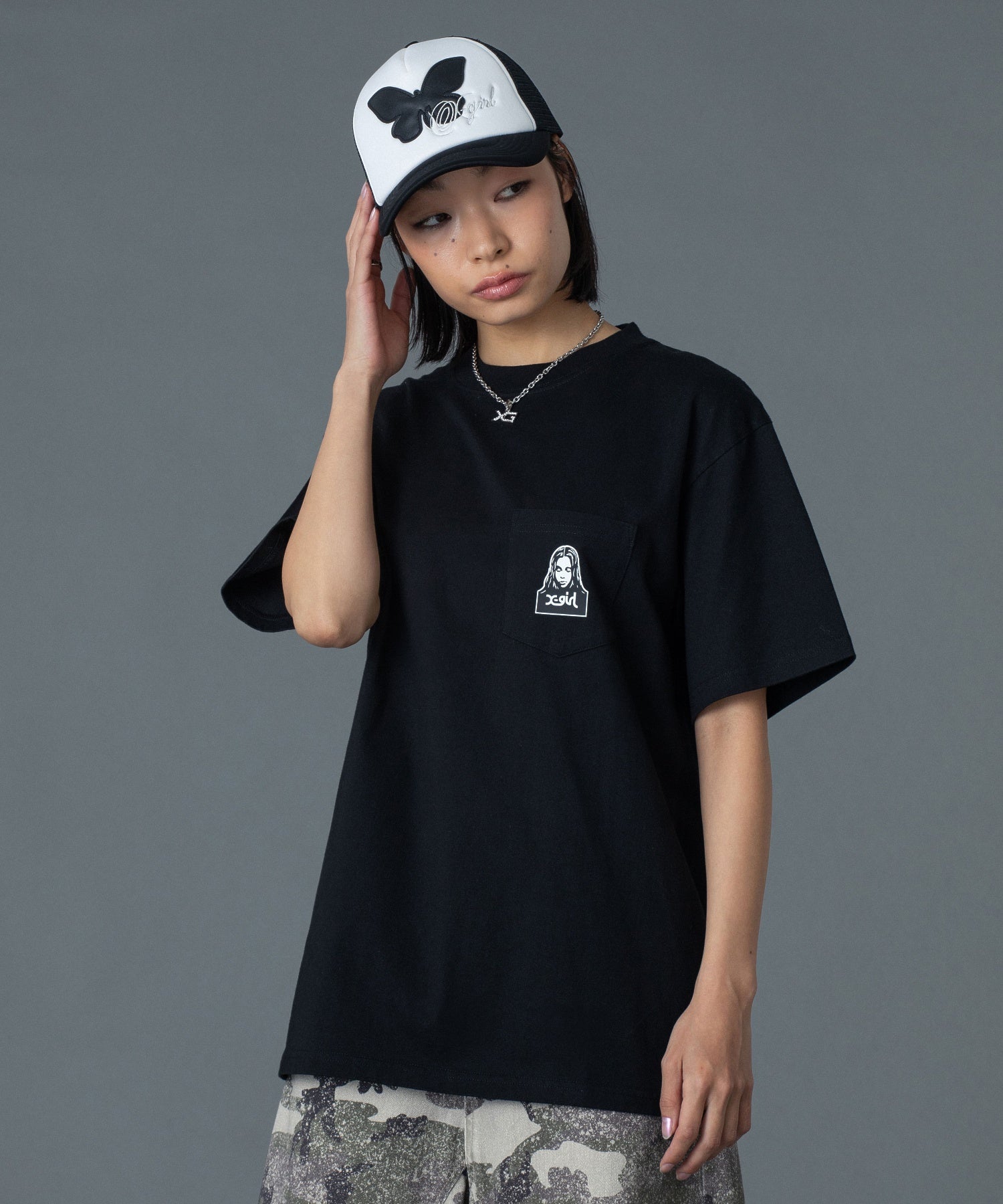 FACE AND WORDS POCKET S/S TEE