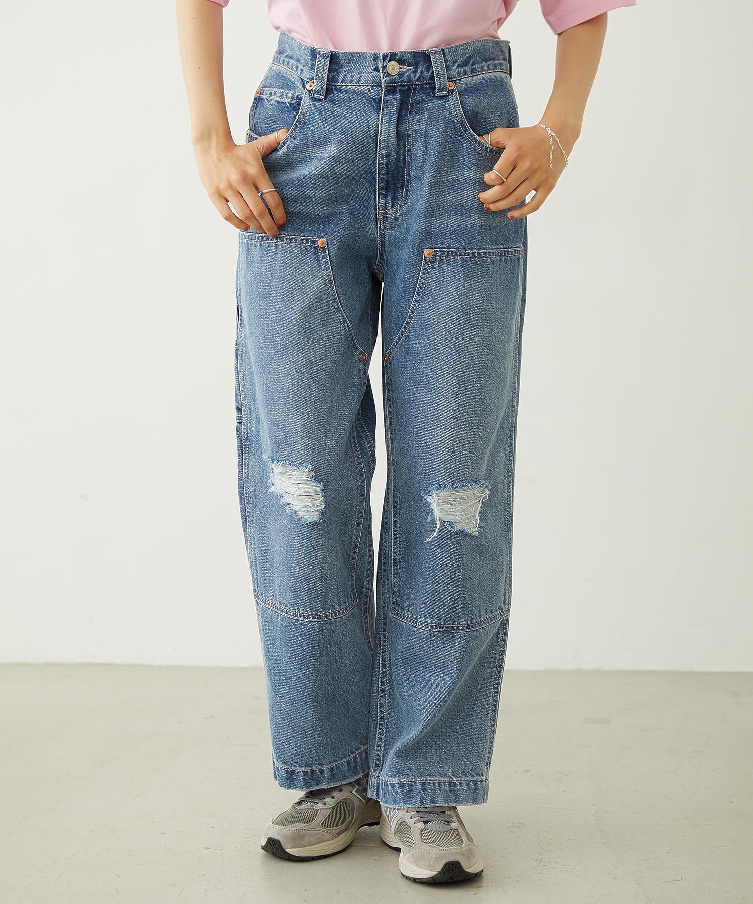 DOUBLE KNEE DISTRESSED DENIM PANTS