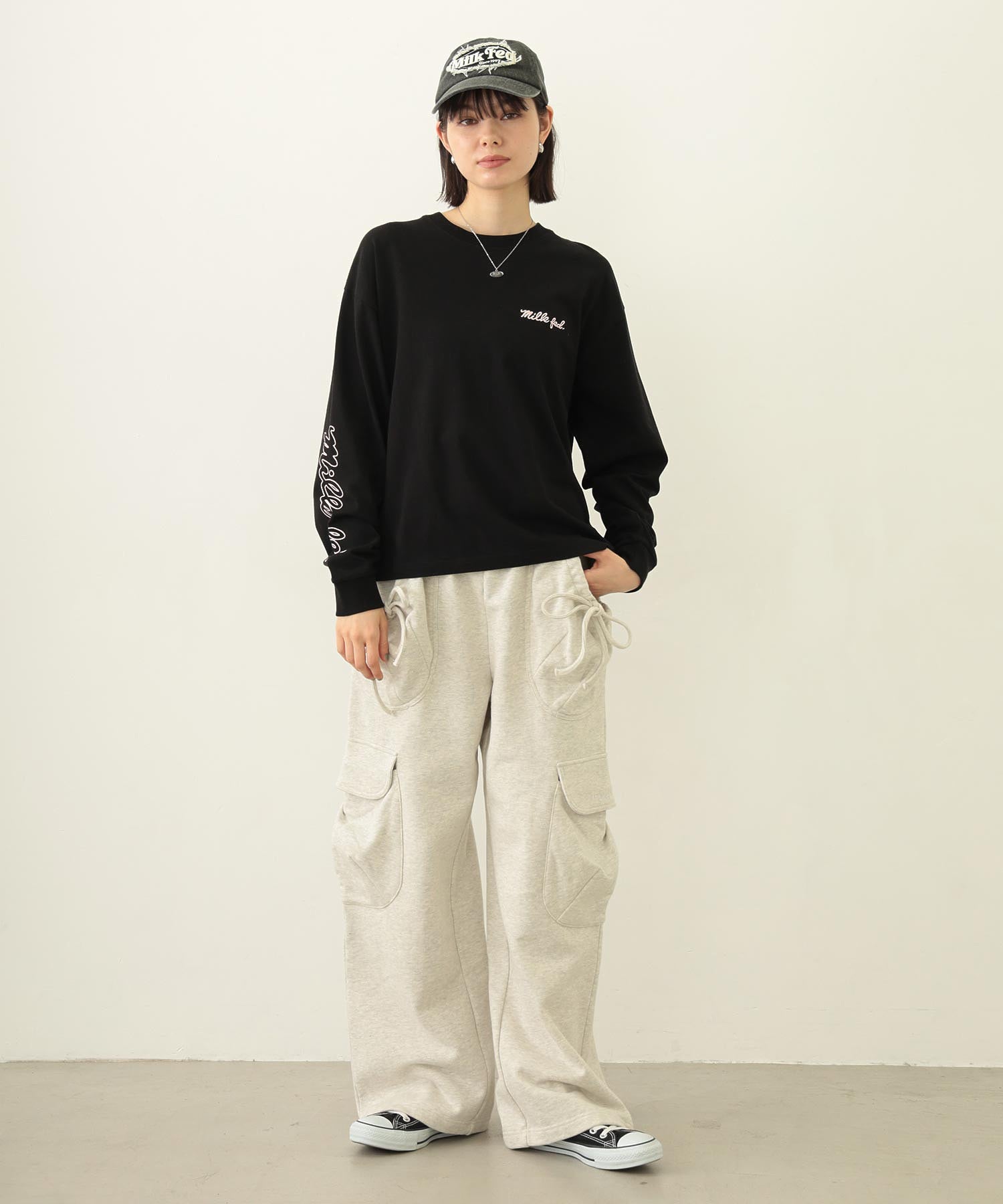 GATHERED POCKET SWEAT CARGO PANTS