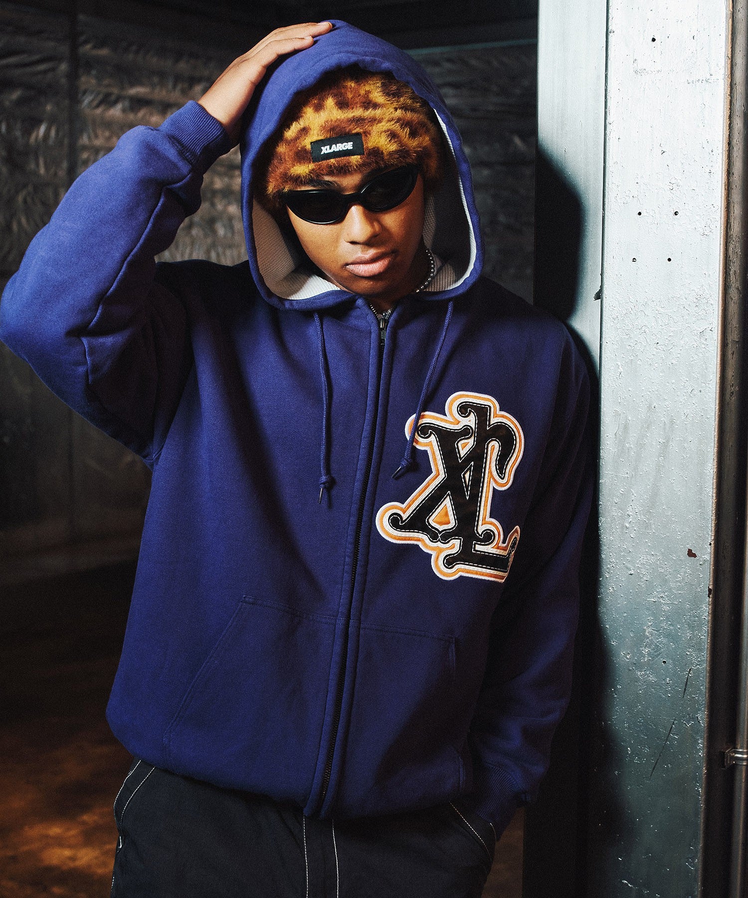 PATCHED THERMAL ZIP UP HOODED SWEATSHIRT