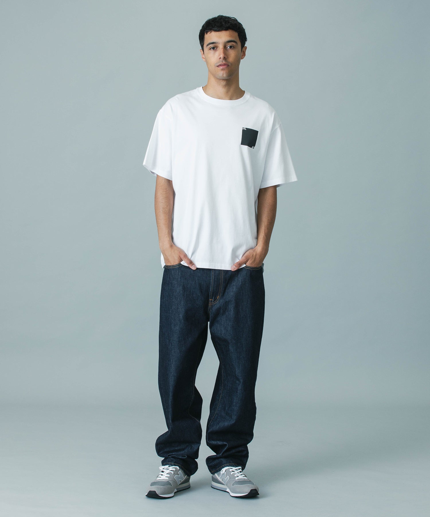 OUTLINE SQUARE S/S TEE