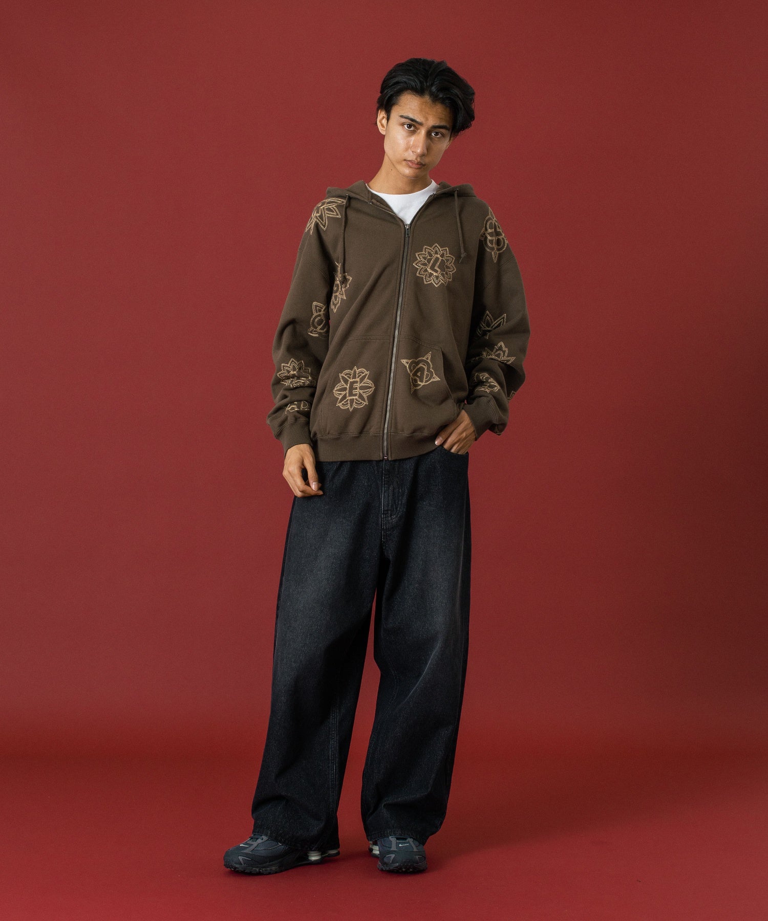 WASHED BAGGY DENIM PANTS
