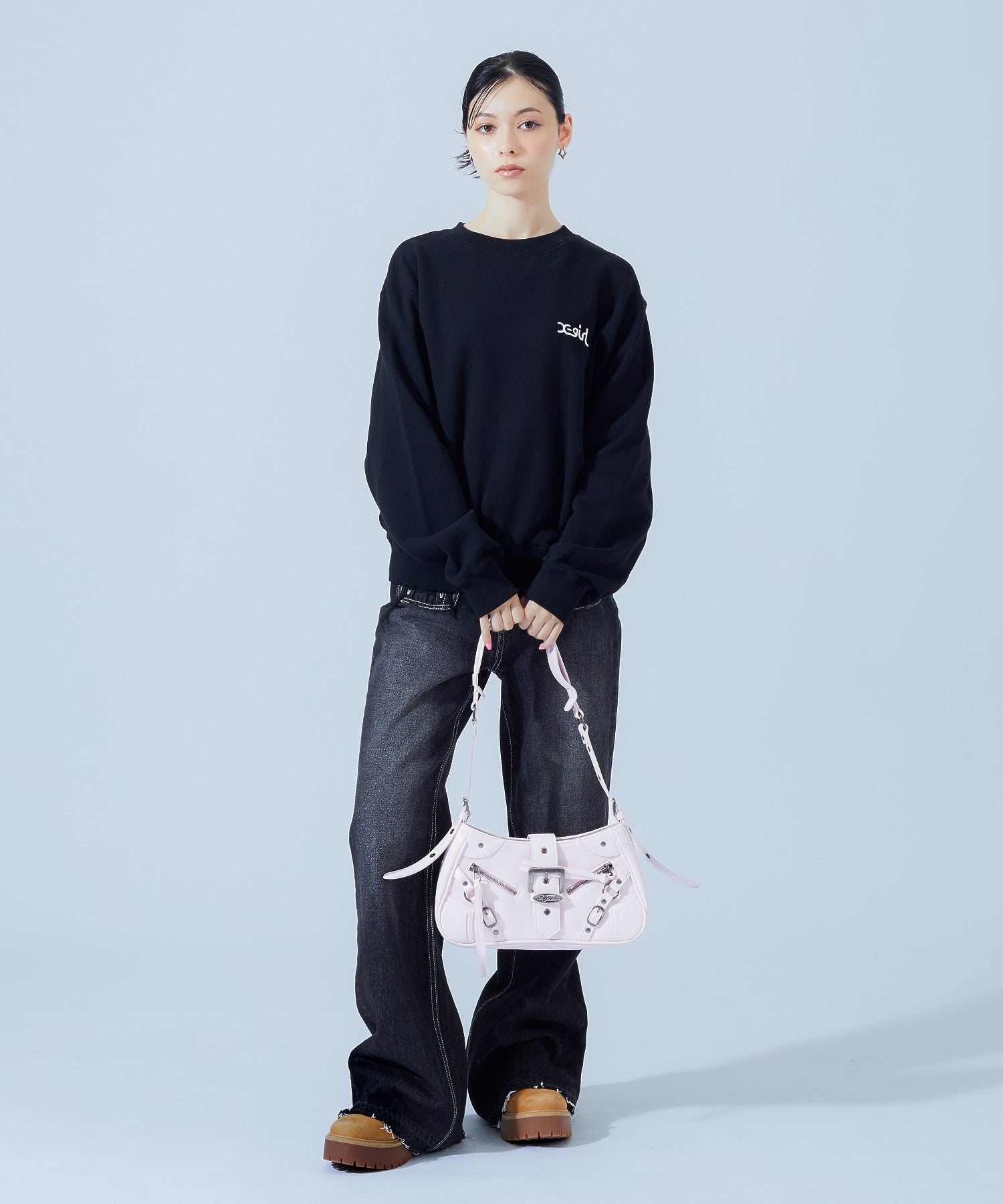 FACE IN CIRCLE LOGO PATCH CREWNECK SWEATSHIRT